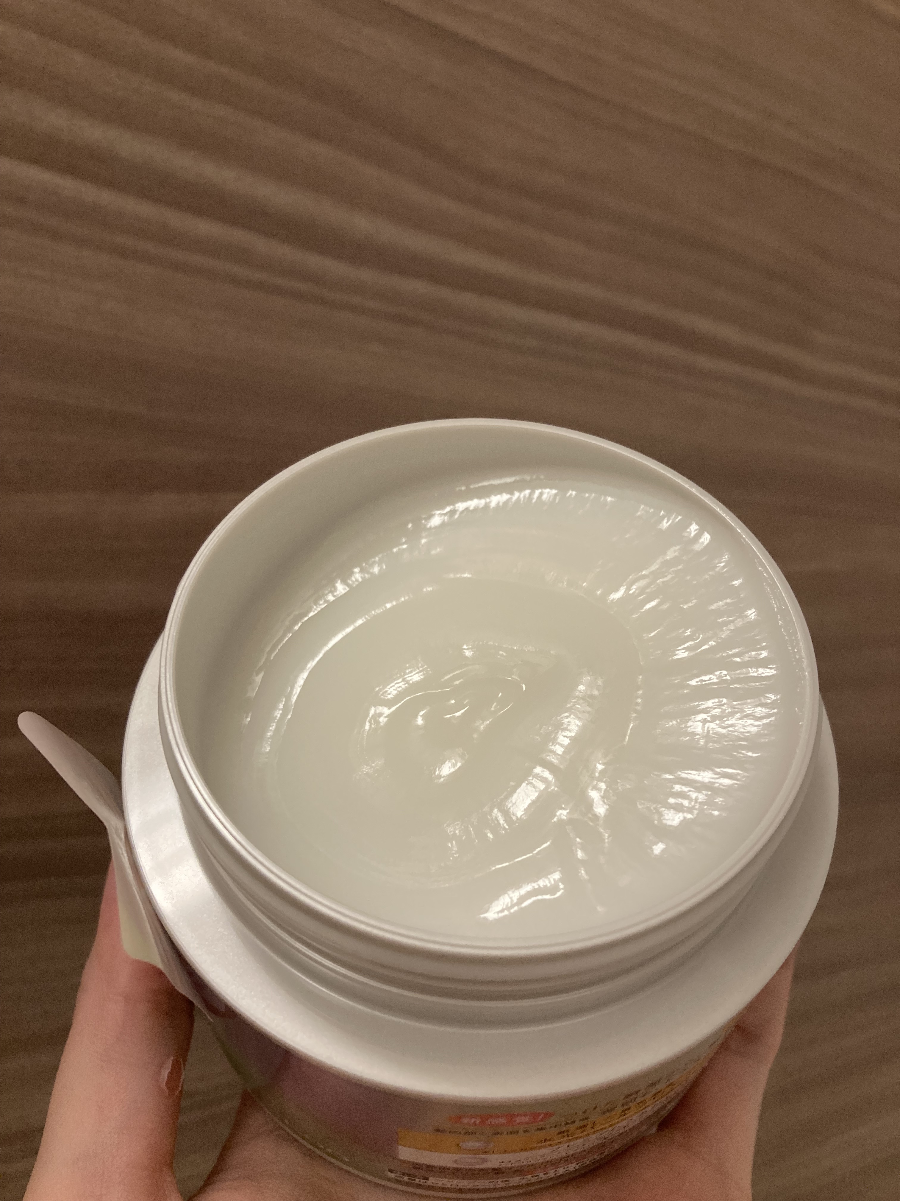 エッセンシャルプレミアム とろ生ヘアマスク/エッセンシャル/ヘアマスク・ヘアパックを使ったクチコミ（3枚目）