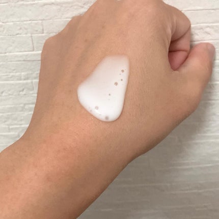 【医薬部外品】ニベア ルーセントビューティ シルクブライトニング ブライトニング美容液ボディミルク/ニベア/ボディミルクを使ったクチコミ(2枚目)