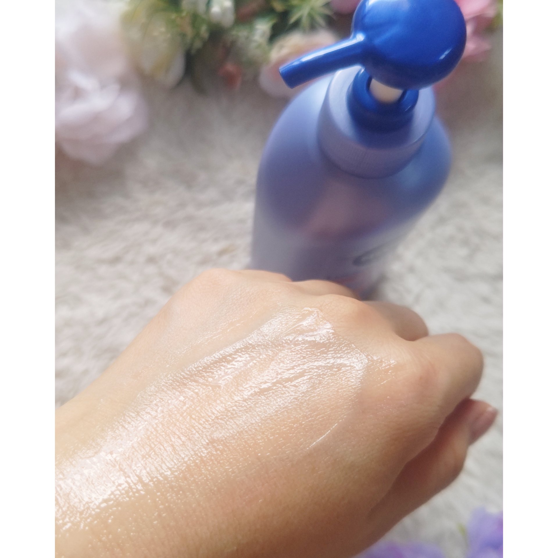 ニベア ルーセントビューティ ディープモイスチャー 浸透保湿美容液ボディミルク リッチローズの香り/ニベア/ボディミルクを使ったクチコミ（2枚目）