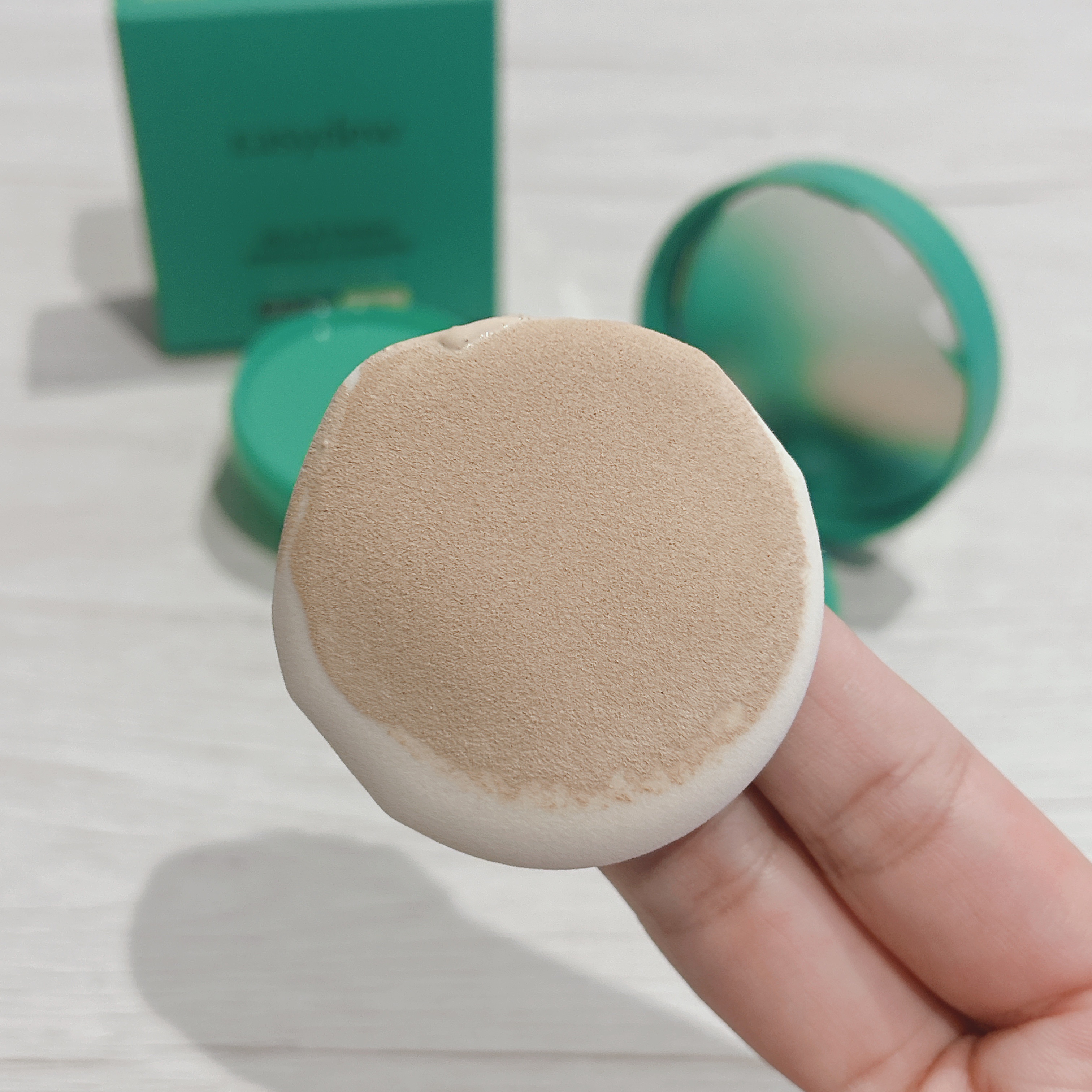 イージーデュー メラB トーニングアンプルクッション/Easydew/クッションファンデーションを使ったクチコミ（3枚目）