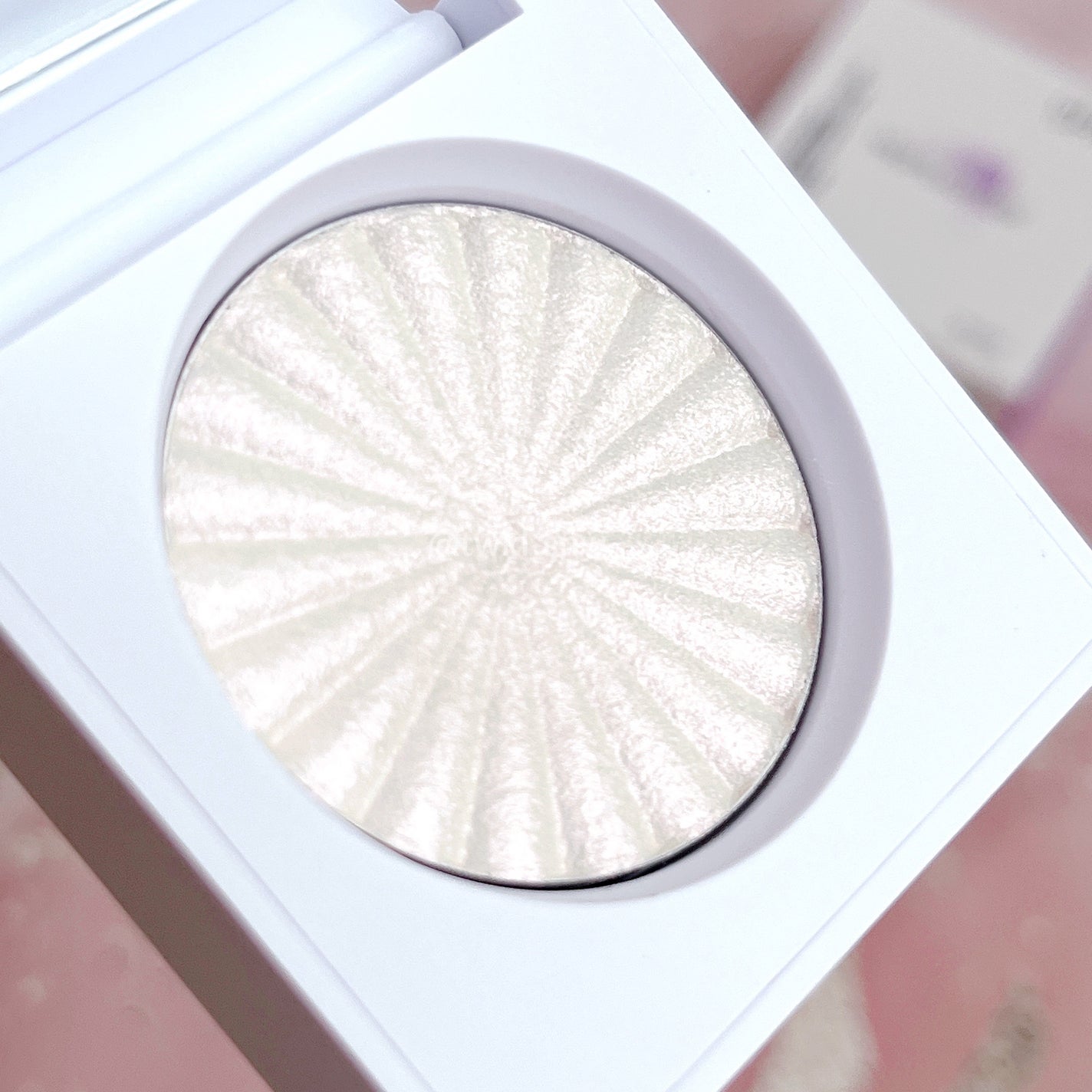 OFRA mini Highlighter/Ofra Cosmetics/パウダーハイライトを使ったクチコミ(2枚目)