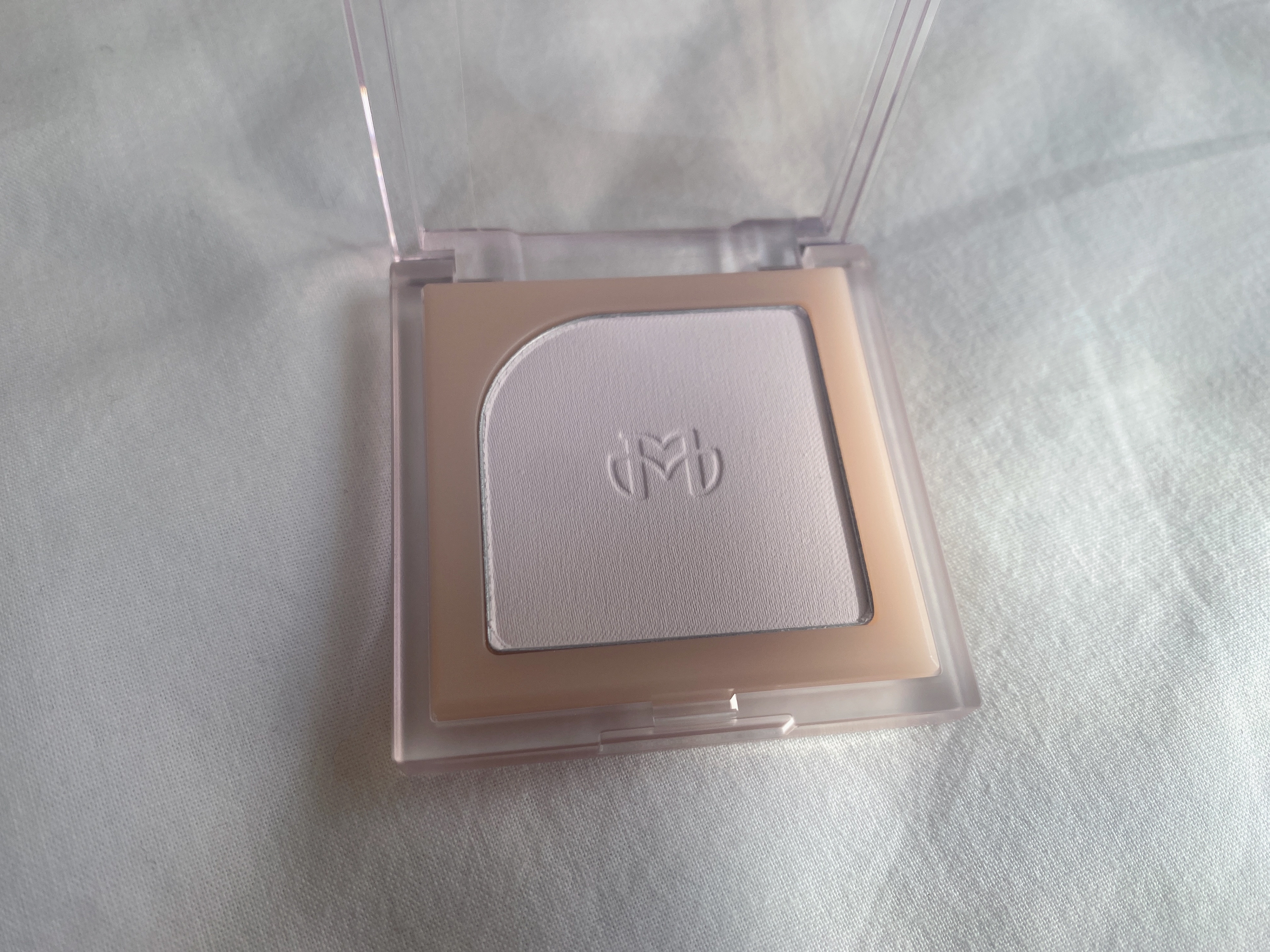 フラッターブラッシャー 00 シースルーベール/mude/パウダーチークを使ったクチコミ（2枚目）