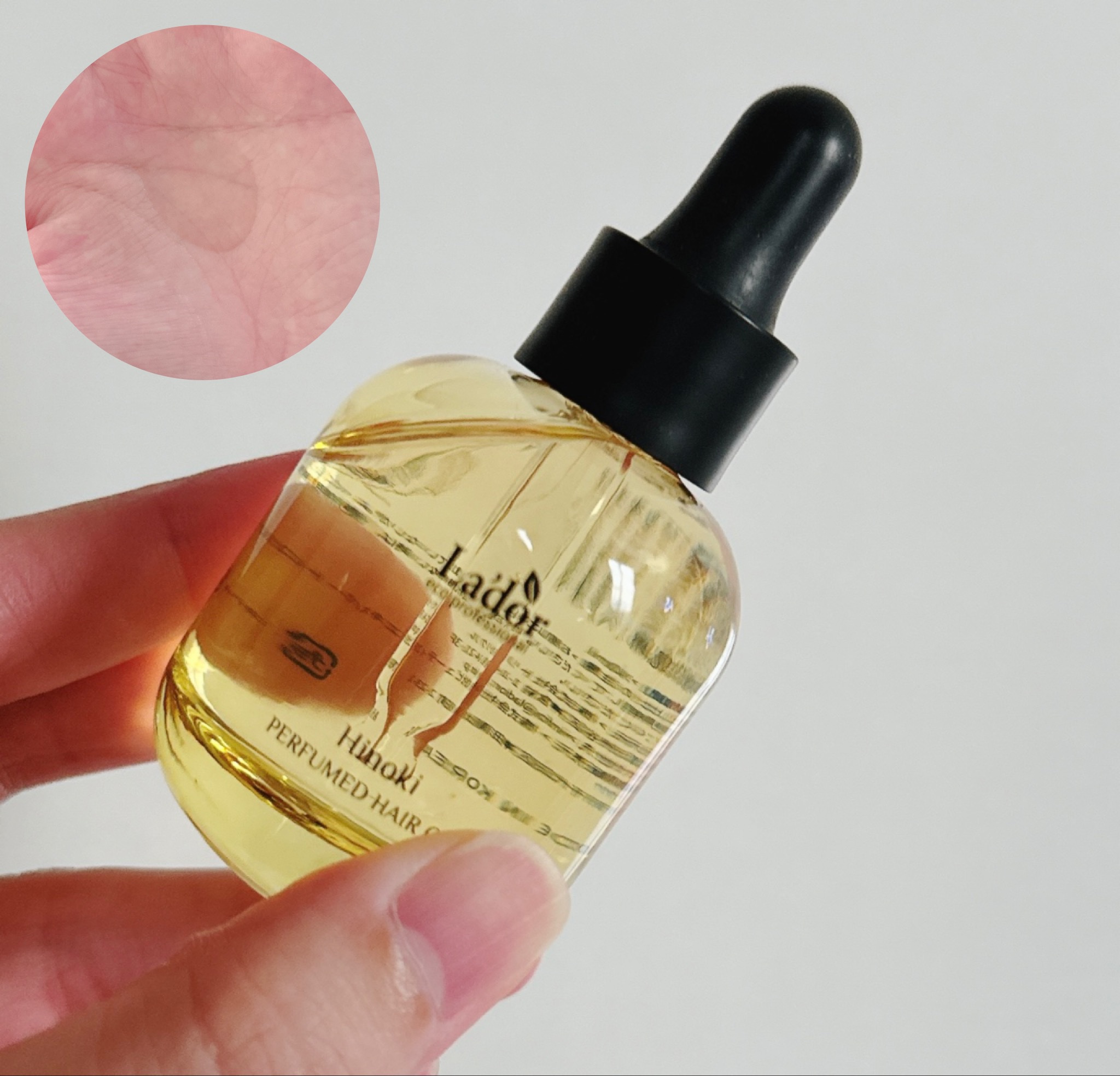  LADOR パフュームヘアオイル 30ml Hinoki
香水のように長く香る💐
髪質や好みに合わせて選べる4種類のパーソナルオイル。

#Qoo10メガ割 #メガ割おすすめ #ヘアオイル