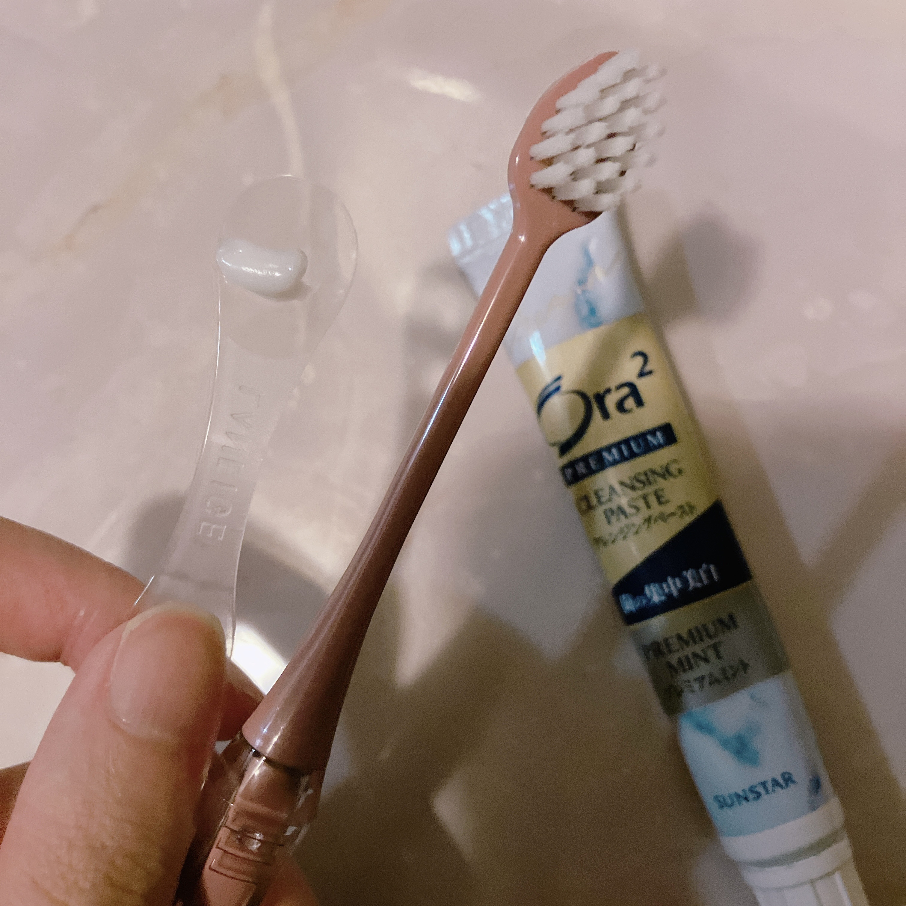 オーラツープレミアムハブラシ　なめらかフィット/オーラツー/歯ブラシを使ったクチコミ（2枚目）