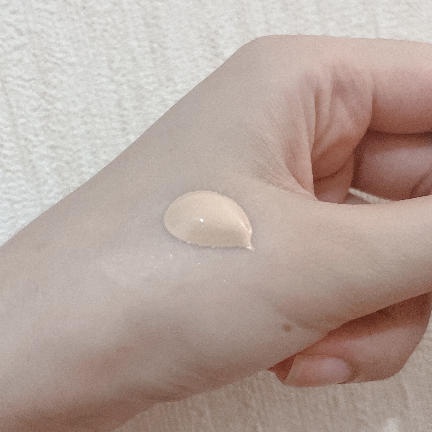 アンリミテッド ケア ツヤ セラム ファンデーション/shu uemura/リキッドファンデーションを使ったクチコミ（2枚目）