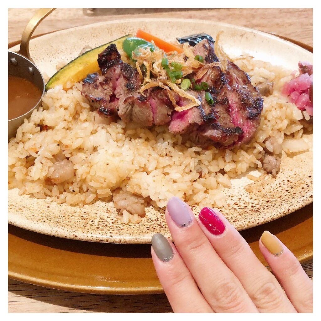 𝘼𝙮𝙪 ❦ 𝑆𝑒𝑙𝑓 𝑁𝑎𝑖𝑙 on LIPS 「❥こんばんは😌2020年最後のネイルは大好きなレペゼン..」(5枚目)