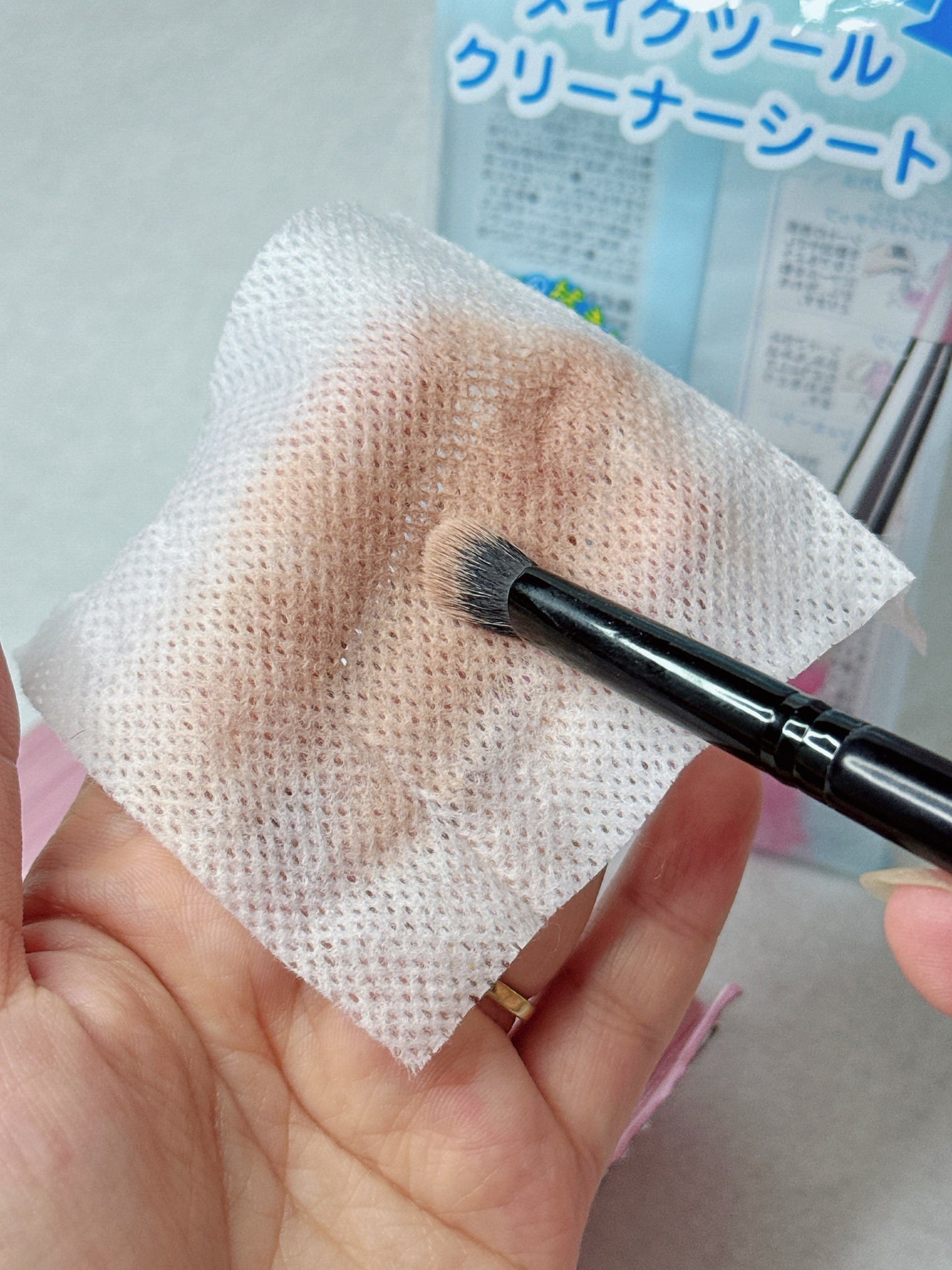 メイクツールクリーナーシート/コージー/その他化粧小物を使ったクチコミ(2枚目)