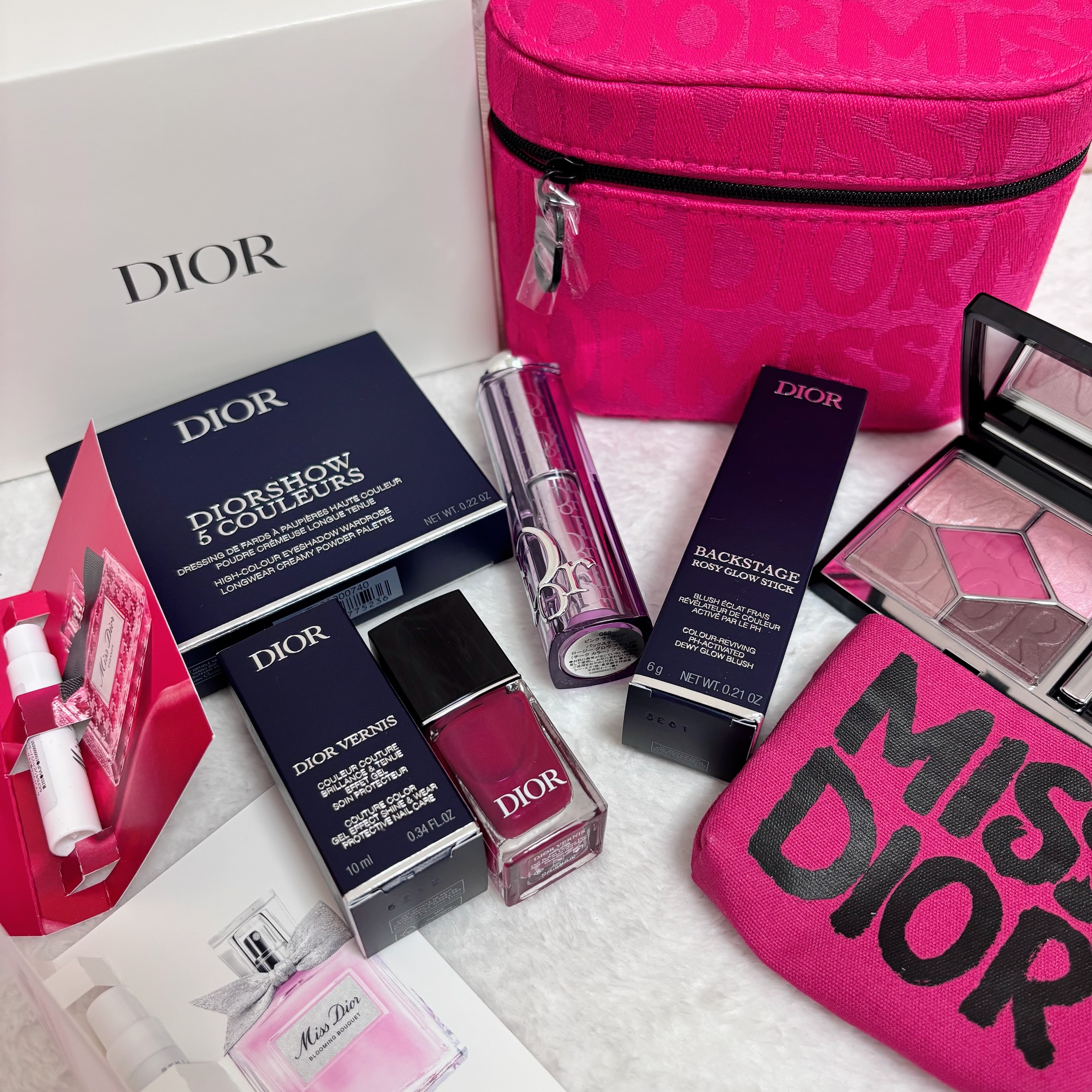 バックステージ ロージー グロウ スティック 063 ピンク ライラック/Dior/チークを使ったクチコミ（1枚目）
