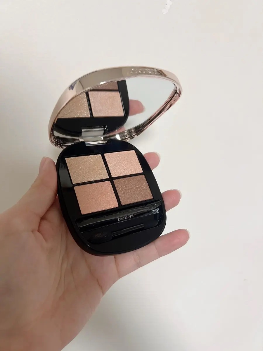 スキンシャドウ デザイニング パレット/DECORTÉ/アイシャドウパレットを使ったクチコミ（1枚目）
