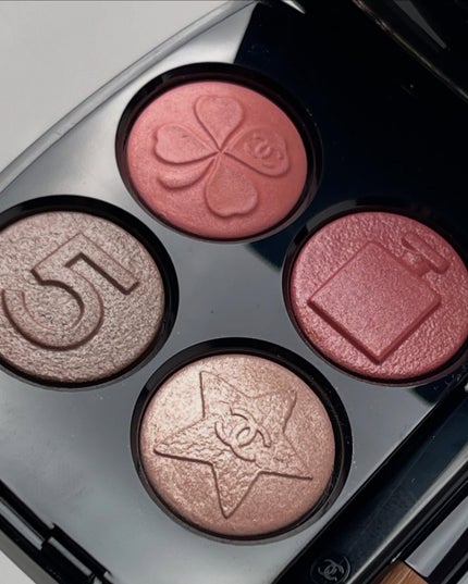 レ キャトル オンブル ブトン/CHANEL/アイシャドウパレットを使ったクチコミ(5枚目)