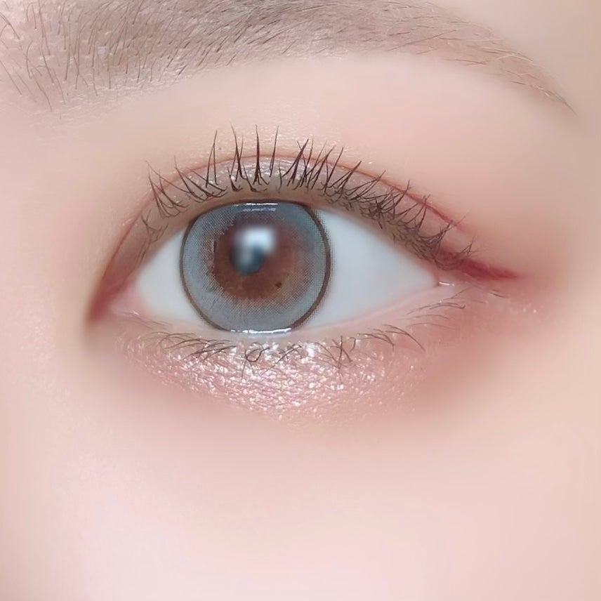 キラキラ アイシャドウ/ETUDE/スティックアイシャドウを使ったクチコミ(3枚目)