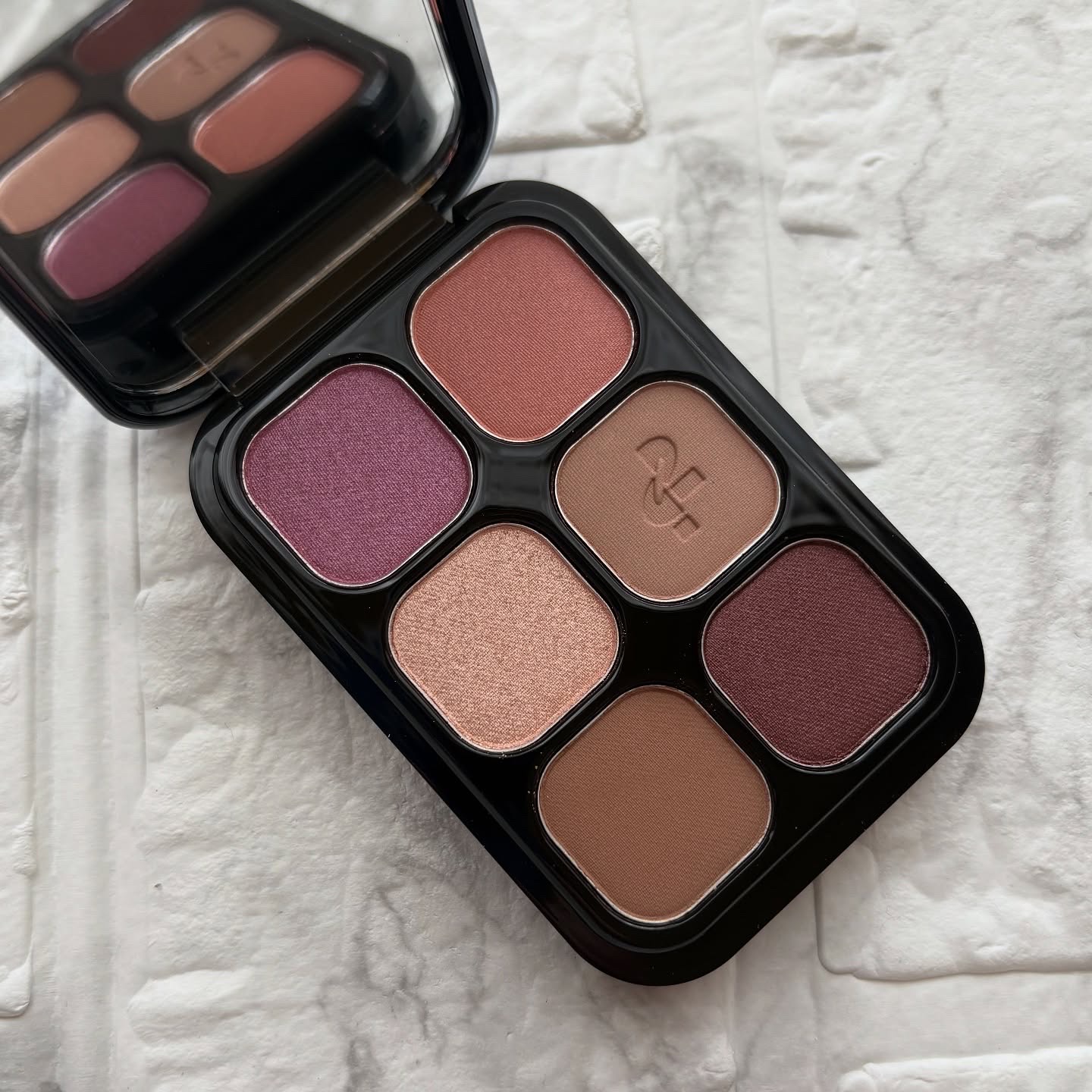 オッドバランスアイパレット/TWO SLASH FOUR/アイシャドウパレットを使ったクチコミ（2枚目）