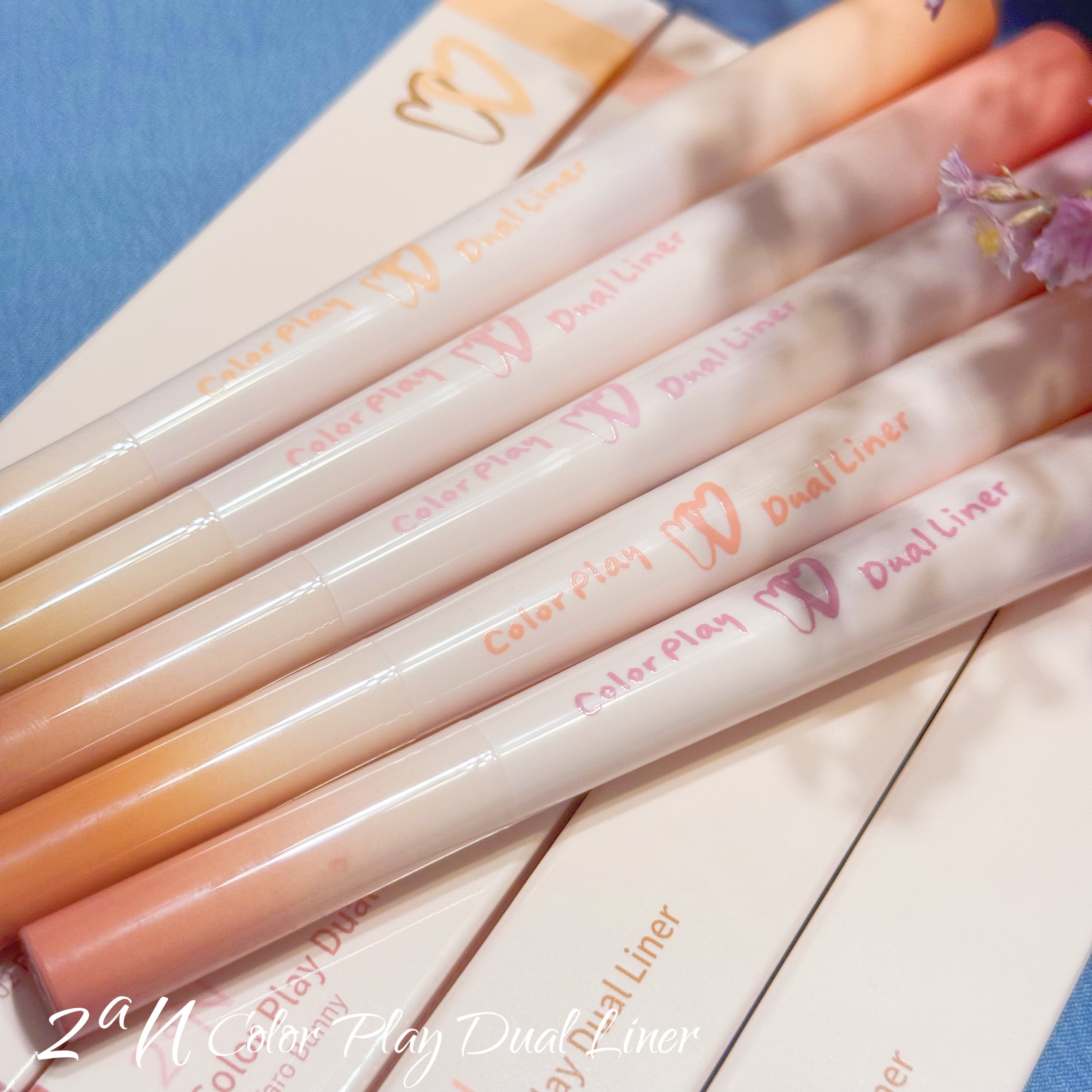 カラープレイデュアルライナー/2aN/スティックアイシャドウを使ったクチコミ（2枚目）