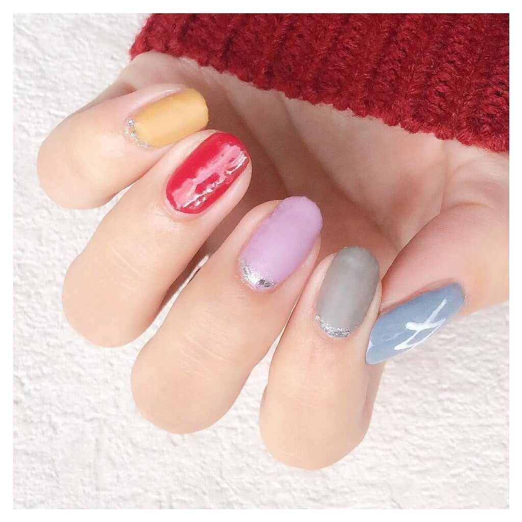𝘼𝙮𝙪 ❦ 𝑆𝑒𝑙𝑓 𝑁𝑎𝑖𝑙 on LIPS 「❥こんばんは😌2020年最後のネイルは大好きなレペゼン..」(3枚目)