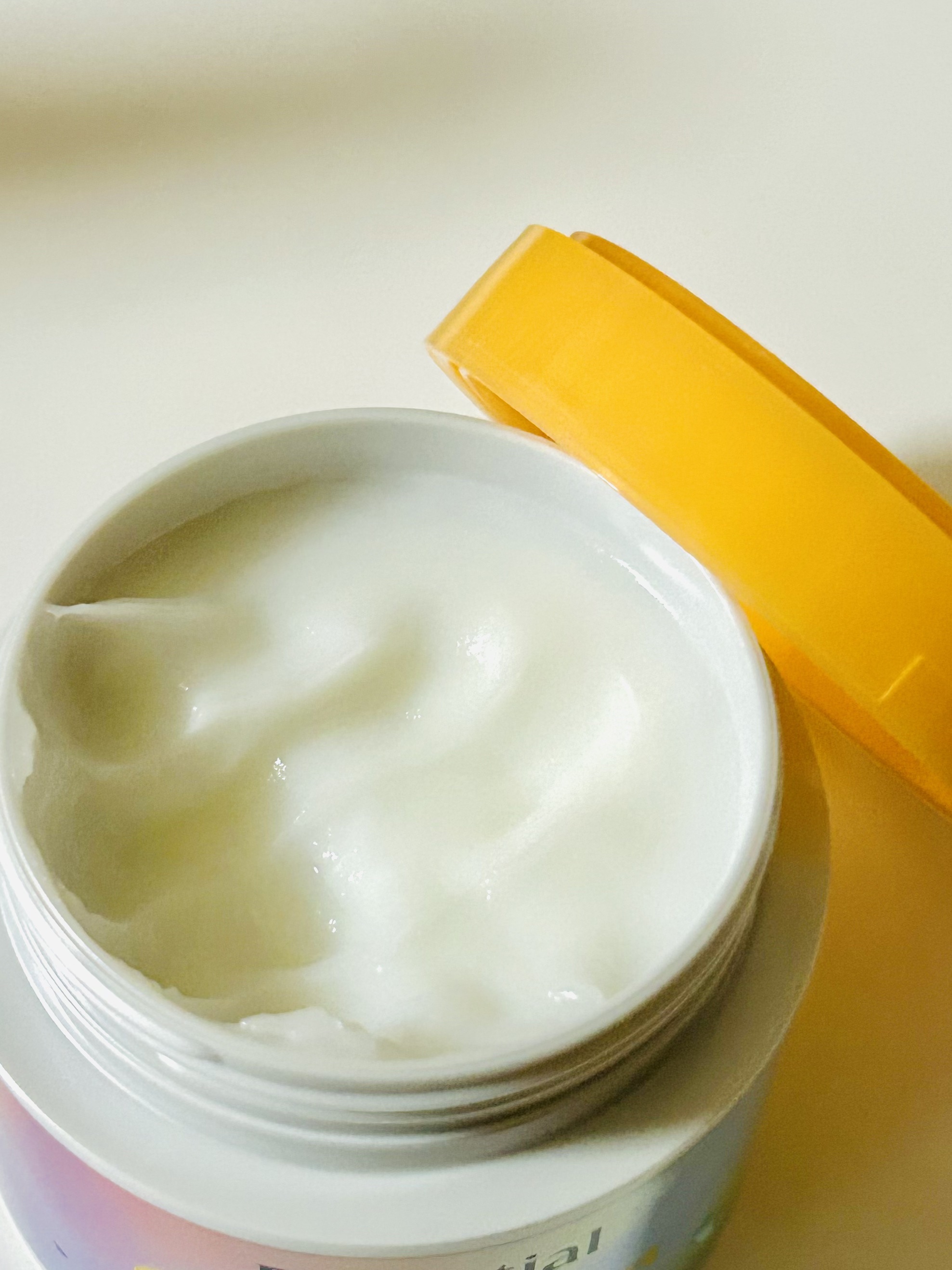 エッセンシャルプレミアム とろ生ヘアマスク/エッセンシャル/ヘアマスク・ヘアパックを使ったクチコミ（2枚目）