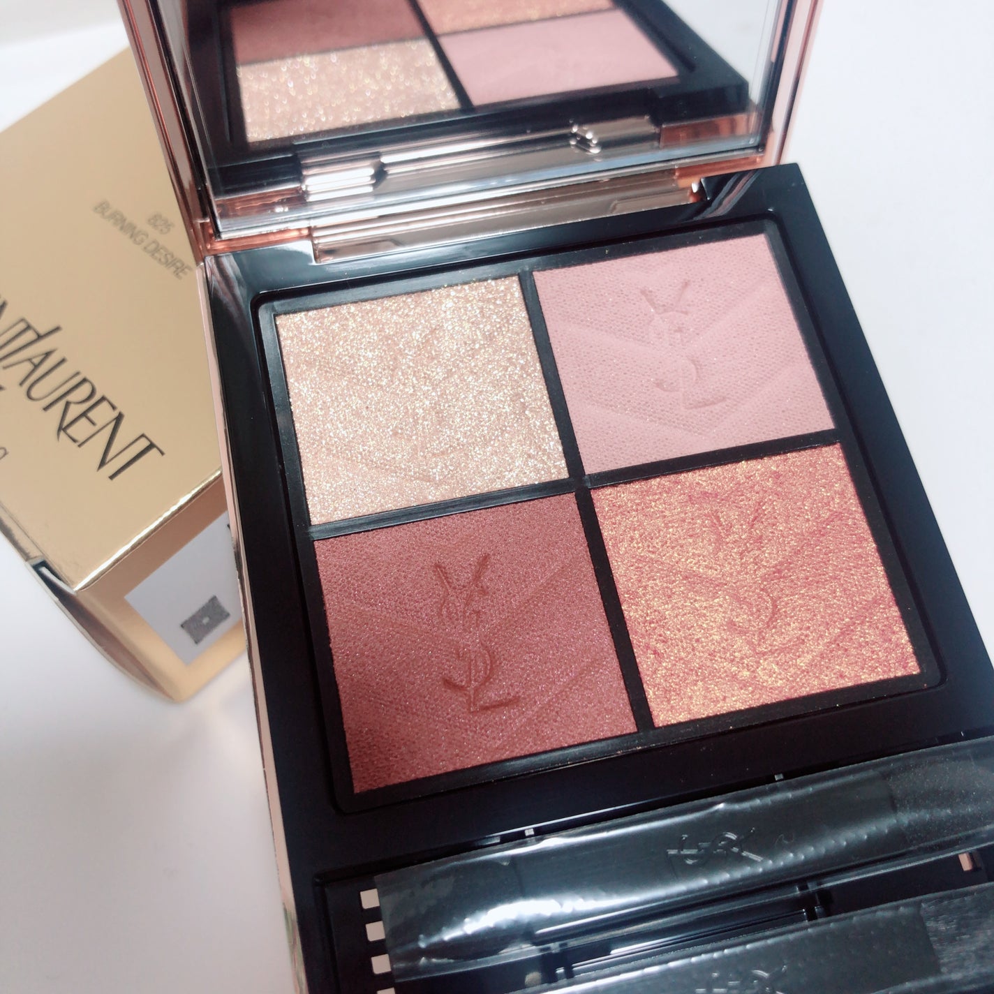 クチュール ミニ クラッチ/YVES SAINT LAURENT BEAUTE/アイシャドウパレットを使ったクチコミ(1枚目)