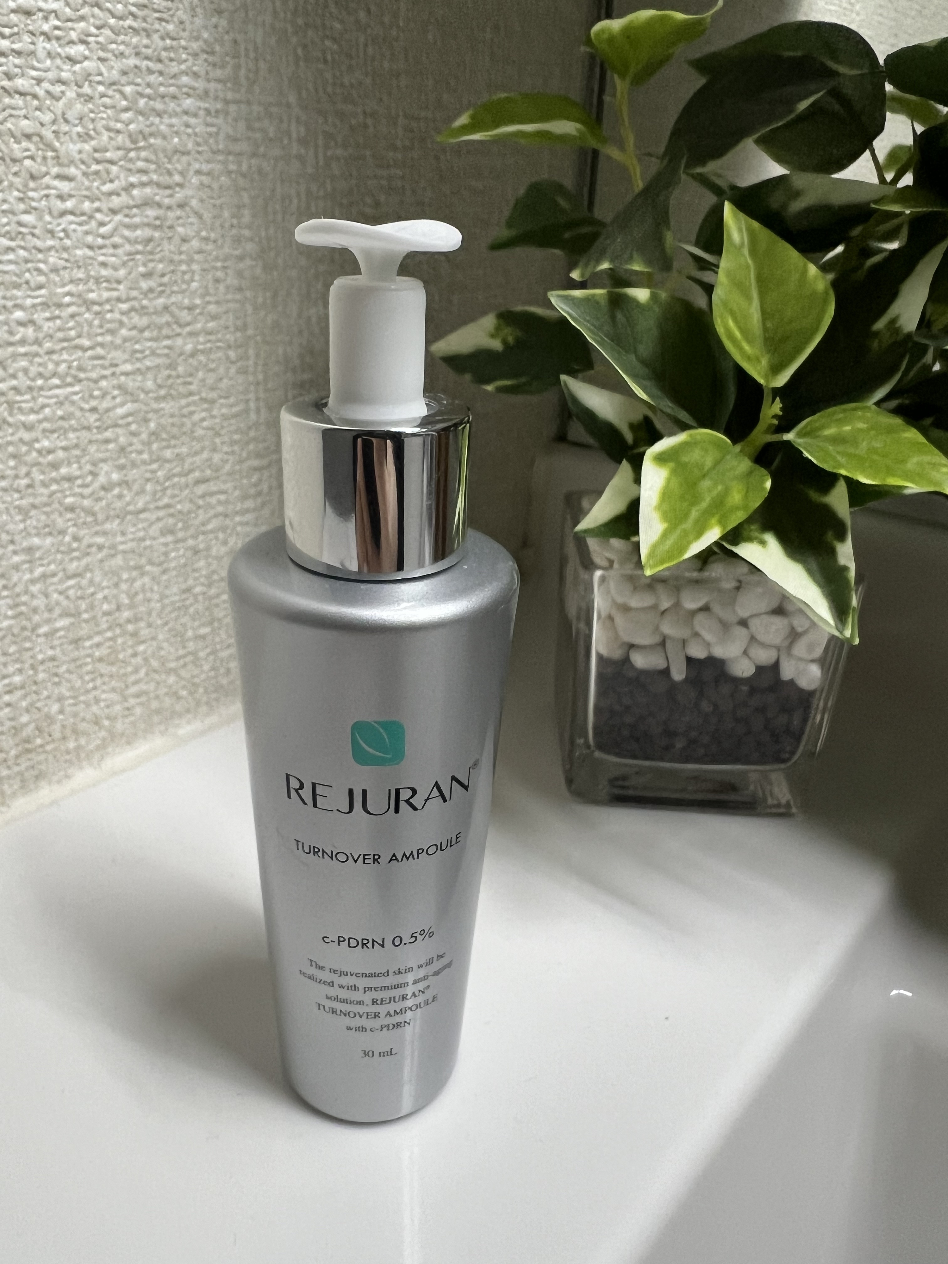 REJURAN ターンオーバーアンプル 30ml/REJURAN COSMETICS/美容液を使ったクチコミ（1枚目）