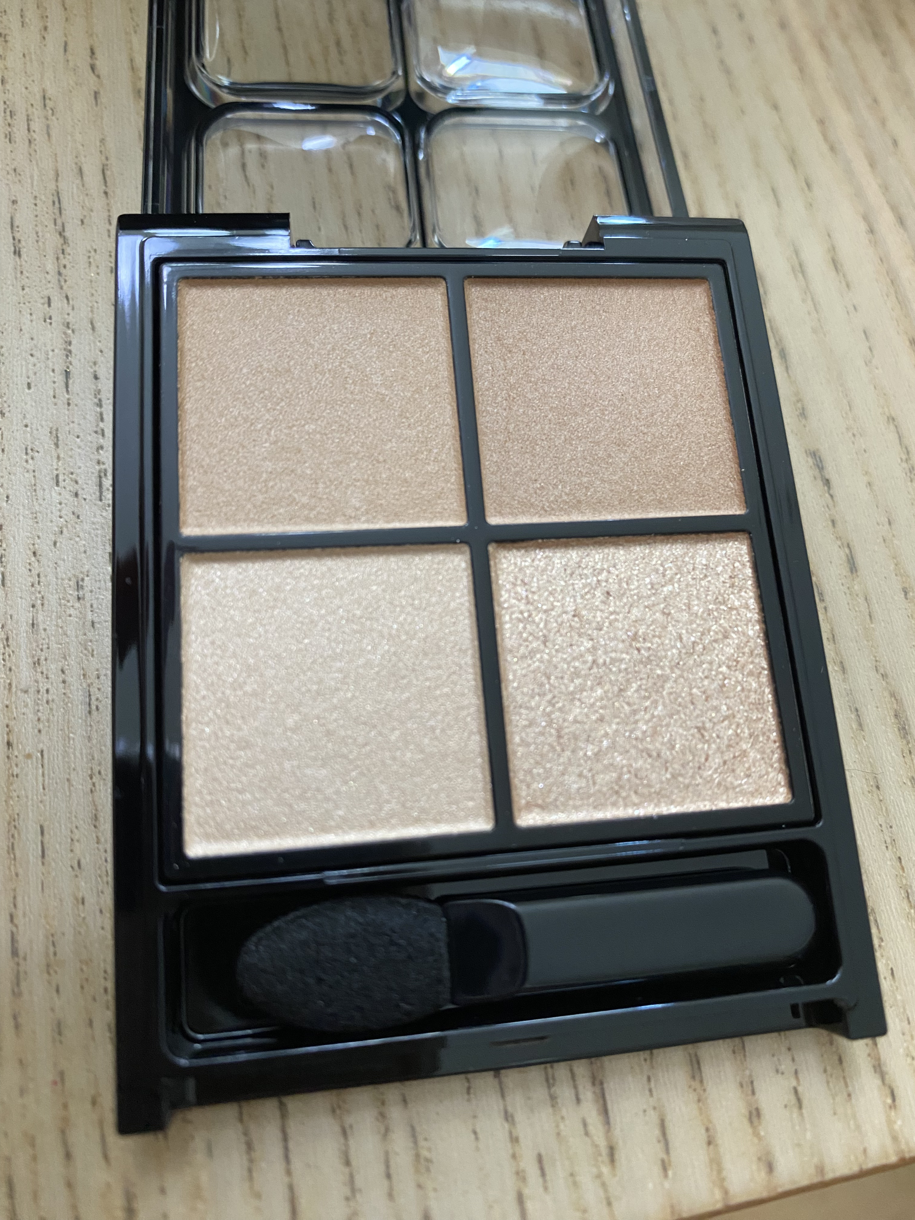 ケイト ポッピングシルエットシャドウ/KATE/アイシャドウパレットを使ったクチコミ（2枚目）