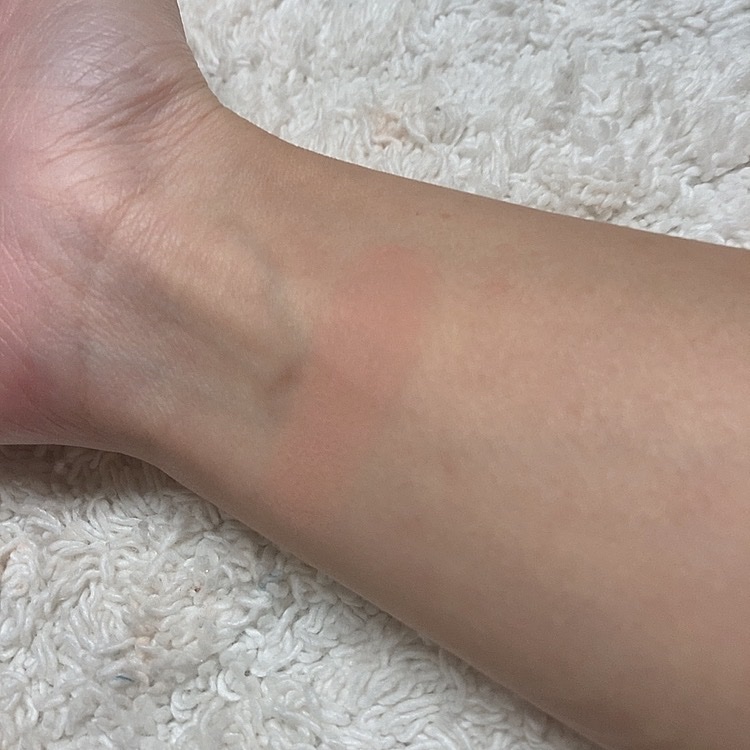 ミッドサマーフェアリーテイルズ コレクション ベルベットチークブラッシュ/FlowerKnows/パウダーチークを使ったクチコミ（3枚目）