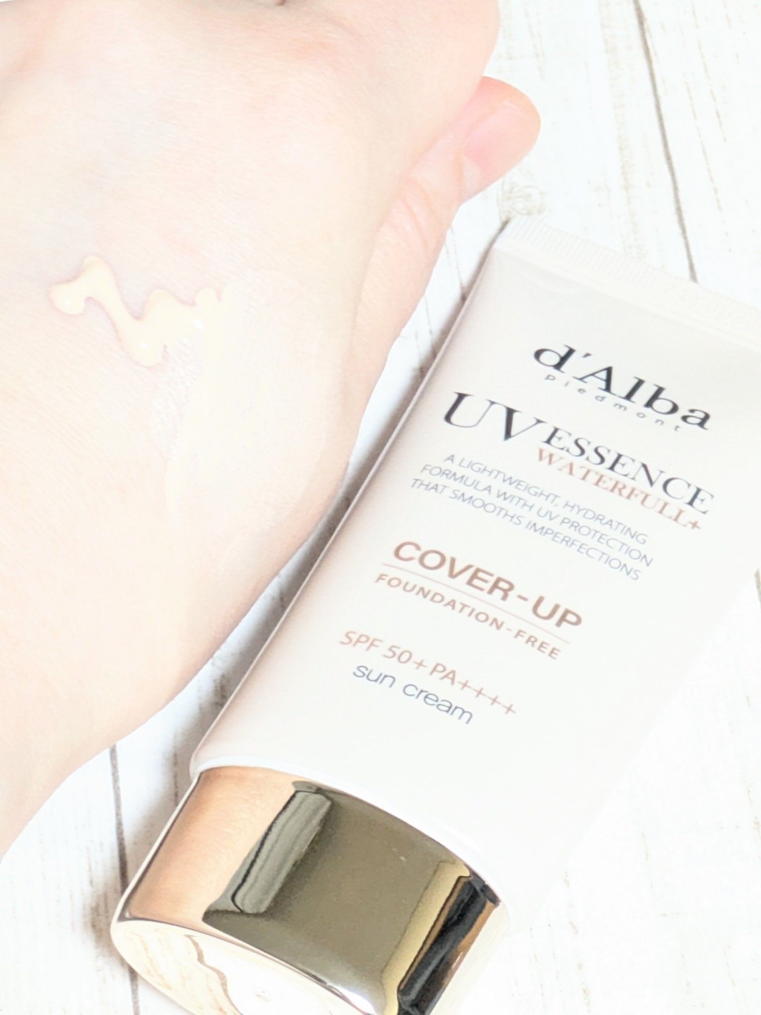 ダルバ ウォータフルトーンアップサンクリーム（カバーベージュ）のクチコミ「#PR
＃ダルバ 様から🌟新商品🌟
#ウォータフルトーンアップサンクリーム
#カバーベージュ
.....」（3枚目）