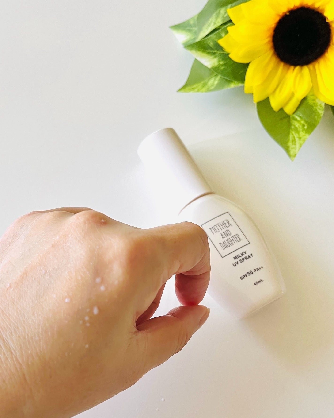 M&D ミルキーUVスプレー/Mother&Daughter/日焼け止めミスト・スプレーを使ったクチコミ(4枚目)