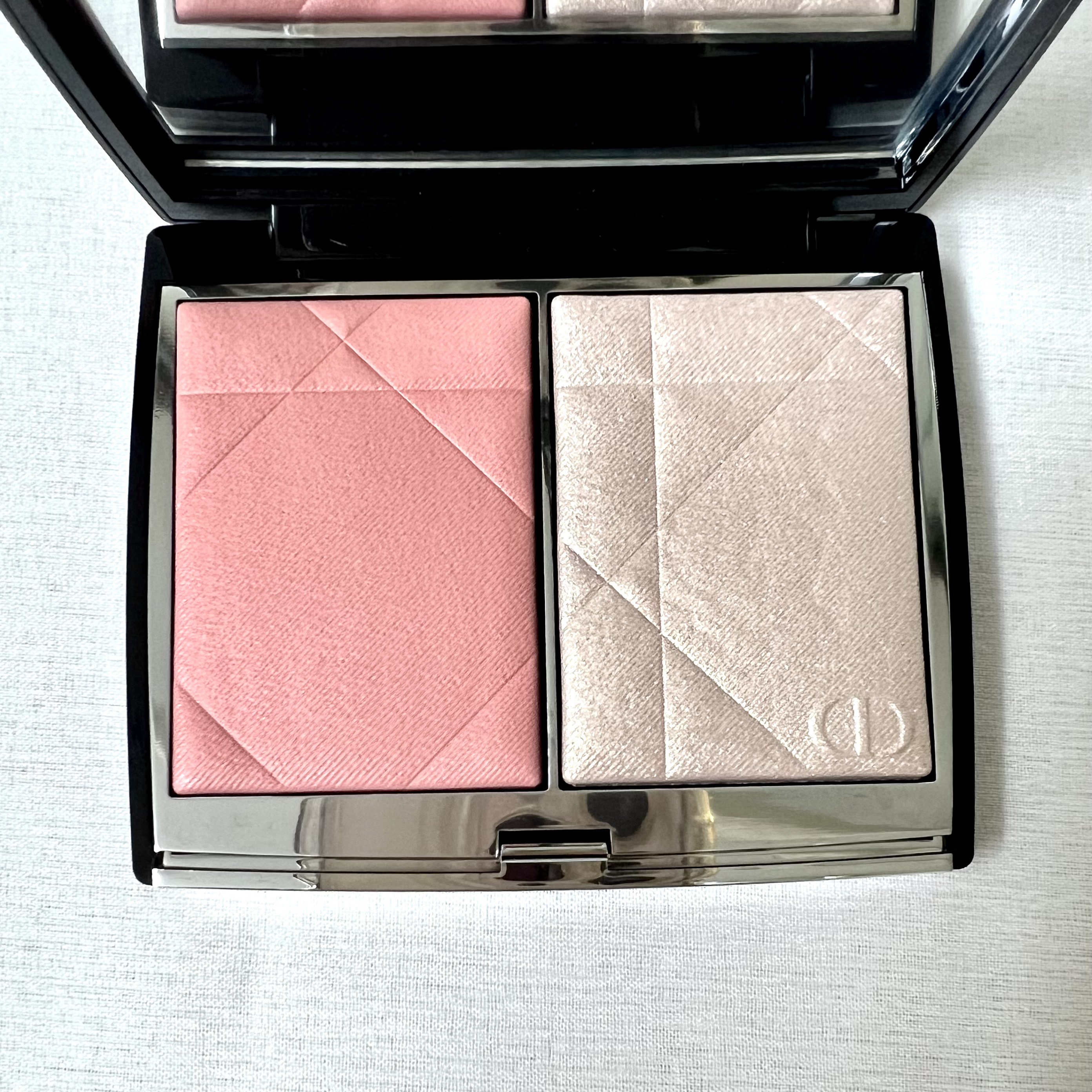 ディオールスキン ルージュ ブラッシュ カラー＆グロウ 257 ディオリビエラ/Dior/パウダーチークを使ったクチコミ（2枚目）