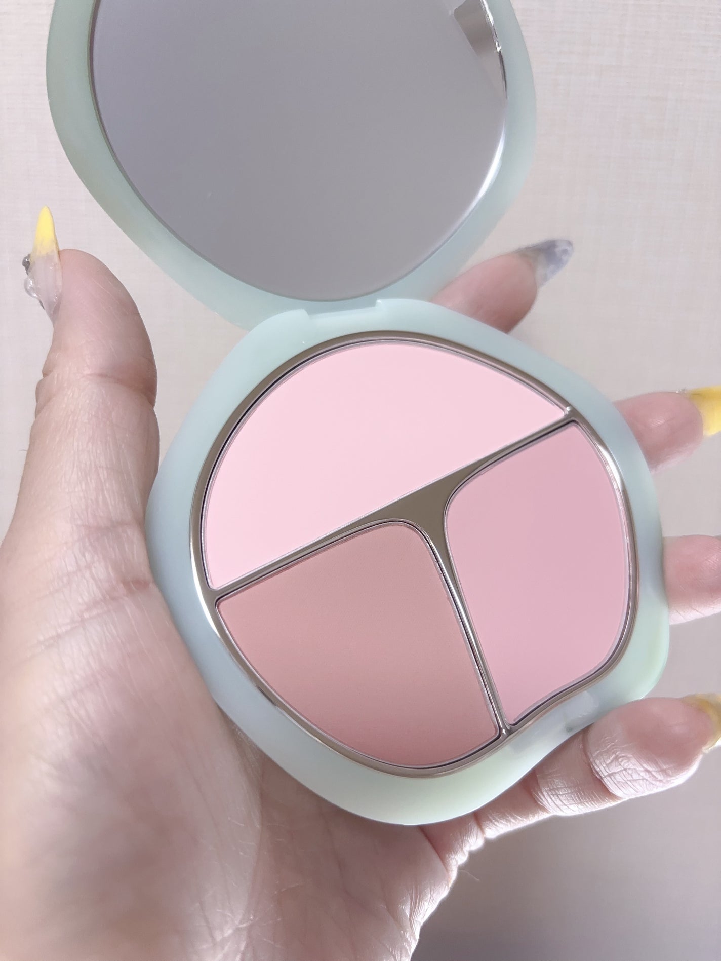 TIMAGE  3色チークパレット/TIMAGE/パウダーチークを使ったクチコミ(3枚目)