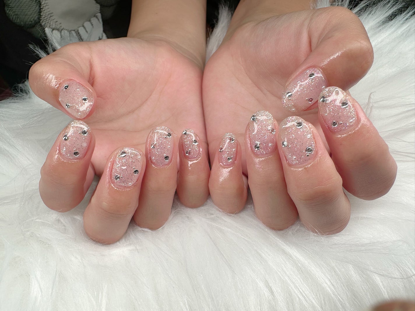 ちゃーん♡ on LIPS 「ジェルネイルデザイン#ジェルネイル#ラメネイル#キラキラネイル..」(1枚目)