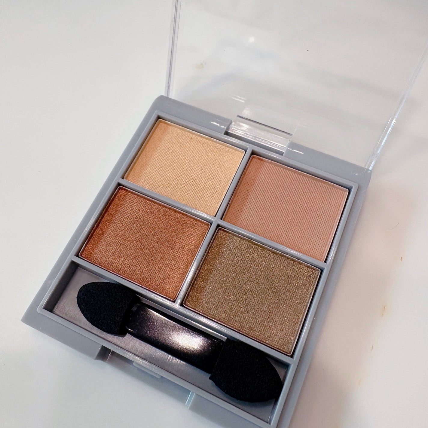 &. アイシャドウパレット/DAISO/アイシャドウパレットを使ったクチコミ(2枚目)