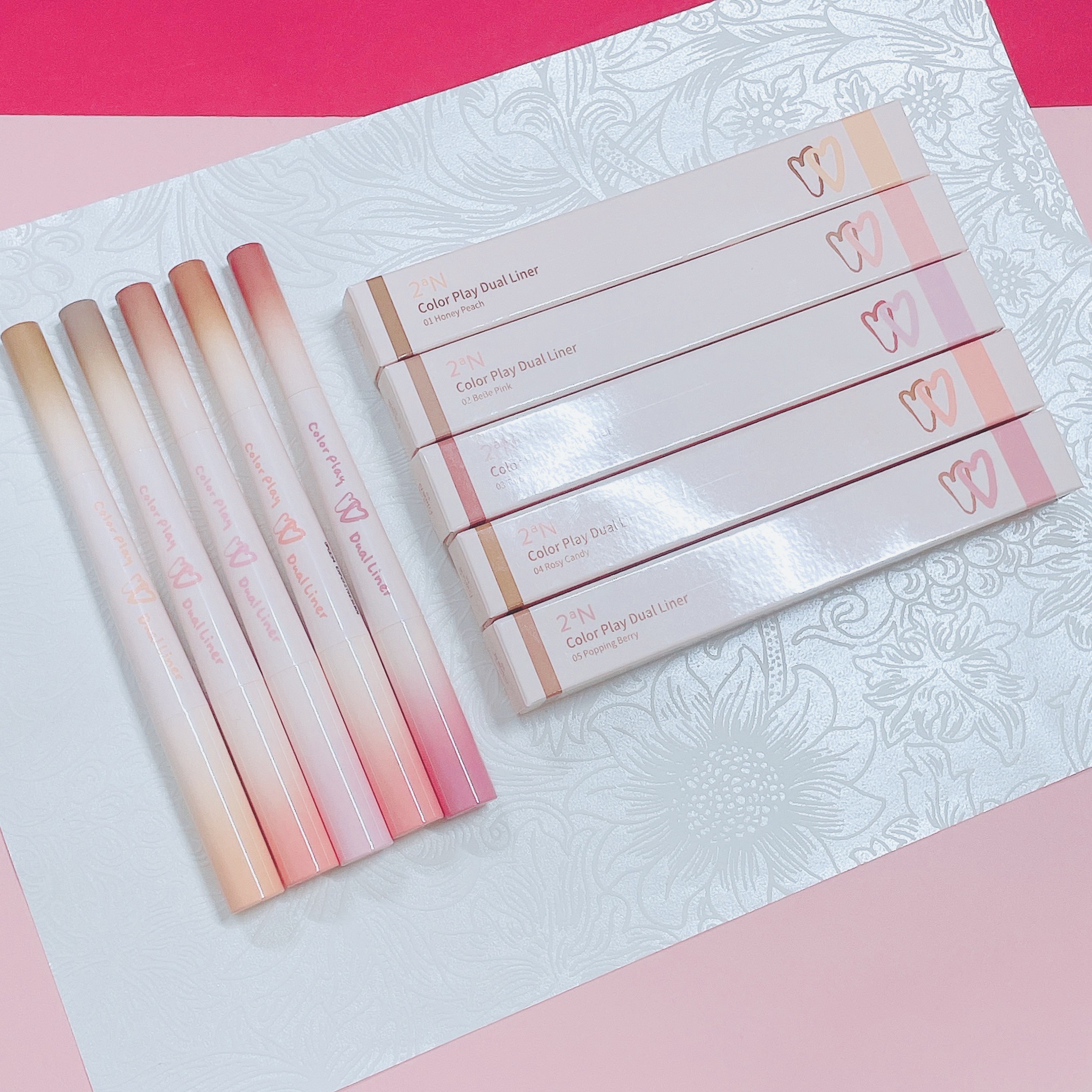 カラープレイデュアルライナー/2aN/スティックアイシャドウを使ったクチコミ（2枚目）