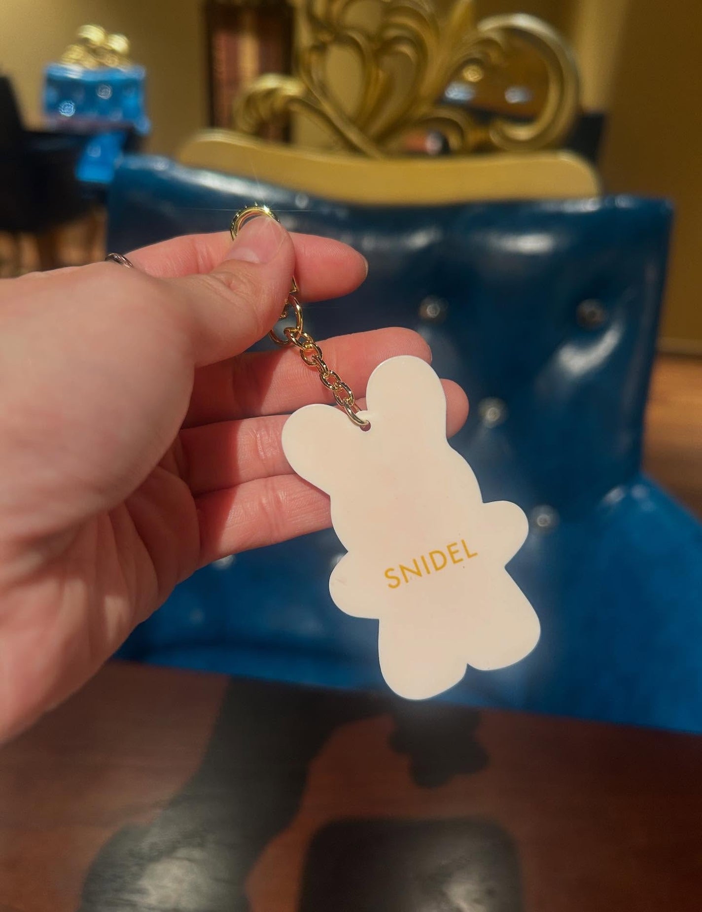 tomomið€ãã©ãã on LIPS ã2025幎12ææ«ãŸã§ã®æééå®ã·ã§ãã衚åéé§
ã«ããSNID..ãïŒ4æç®ïŒ