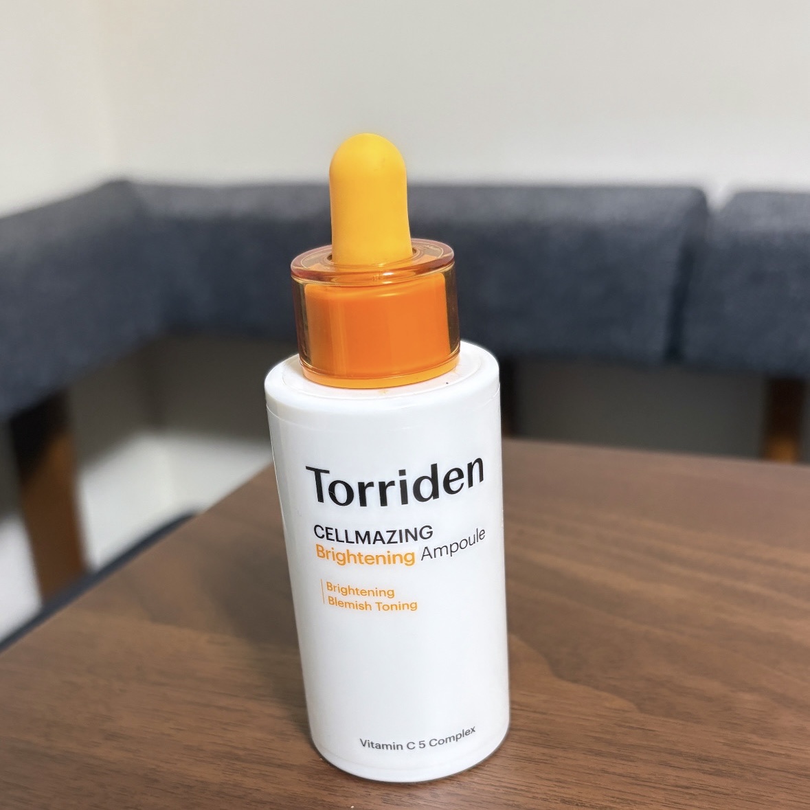 ○Torriden セルメイジング ビタC ブライトニングアンプル

サラっとしてるテクスチャーだけどしっかり潤う✨
ビタミンが入っているからピリピリするかと思ったけど刺激がなく使えた！！
1本使って、肌に透明感が出てきた気がする〜！