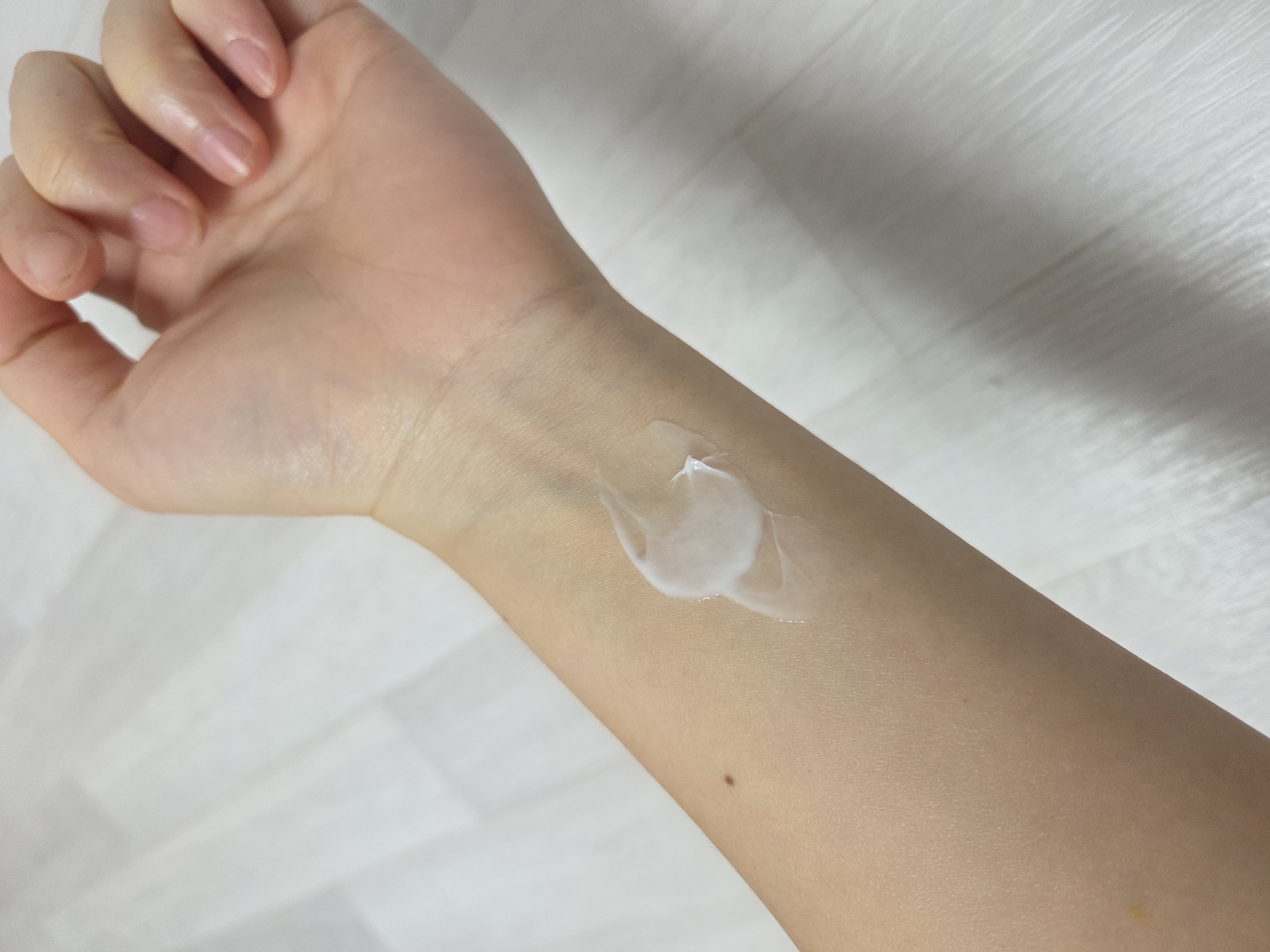 スキンバリア モイスチャライジングクリーム/COSRX/ボディクリームを使ったクチコミ（3枚目）