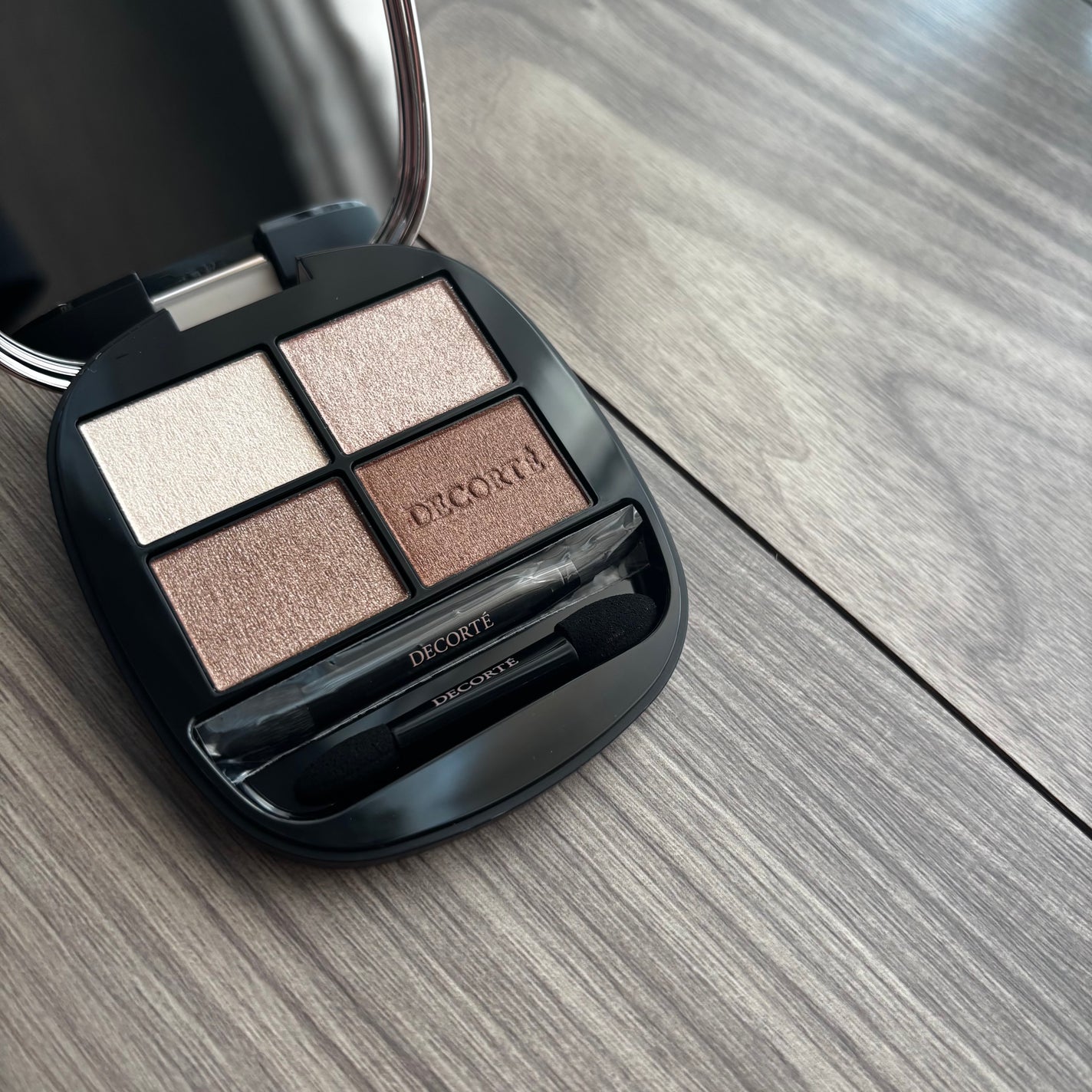 コスメデコルテ スキンシャドウ デザイニング パレット/DECORTÉ/アイシャドウパレットを使ったクチコミ(1枚目)