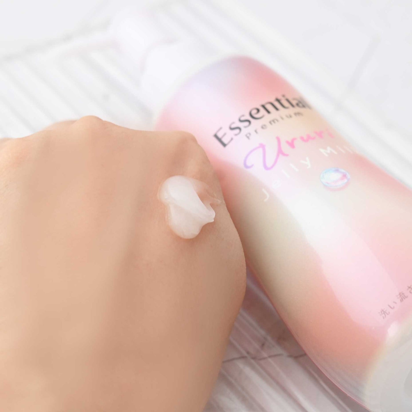 エッセンシャル プレミアム うるりジェリーミルク/エッセンシャル/ヘアミルクを使ったクチコミ(4枚目)