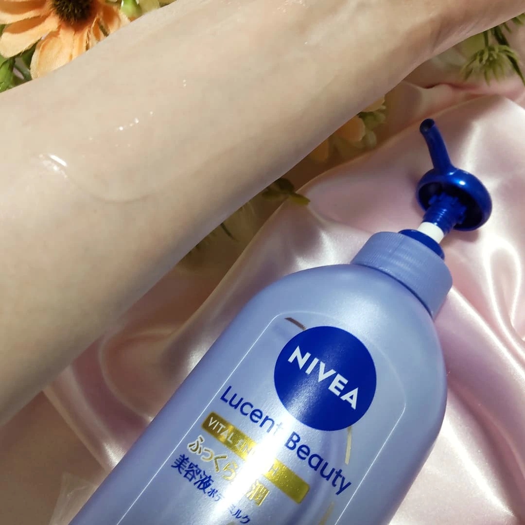 ニベア ルーセントビューティ バイタルエンリッチ ふっくら豊潤美容液ボディミルク カモミール&ローズの香り/ニベア/ボディミルクを使ったクチコミ（3枚目）