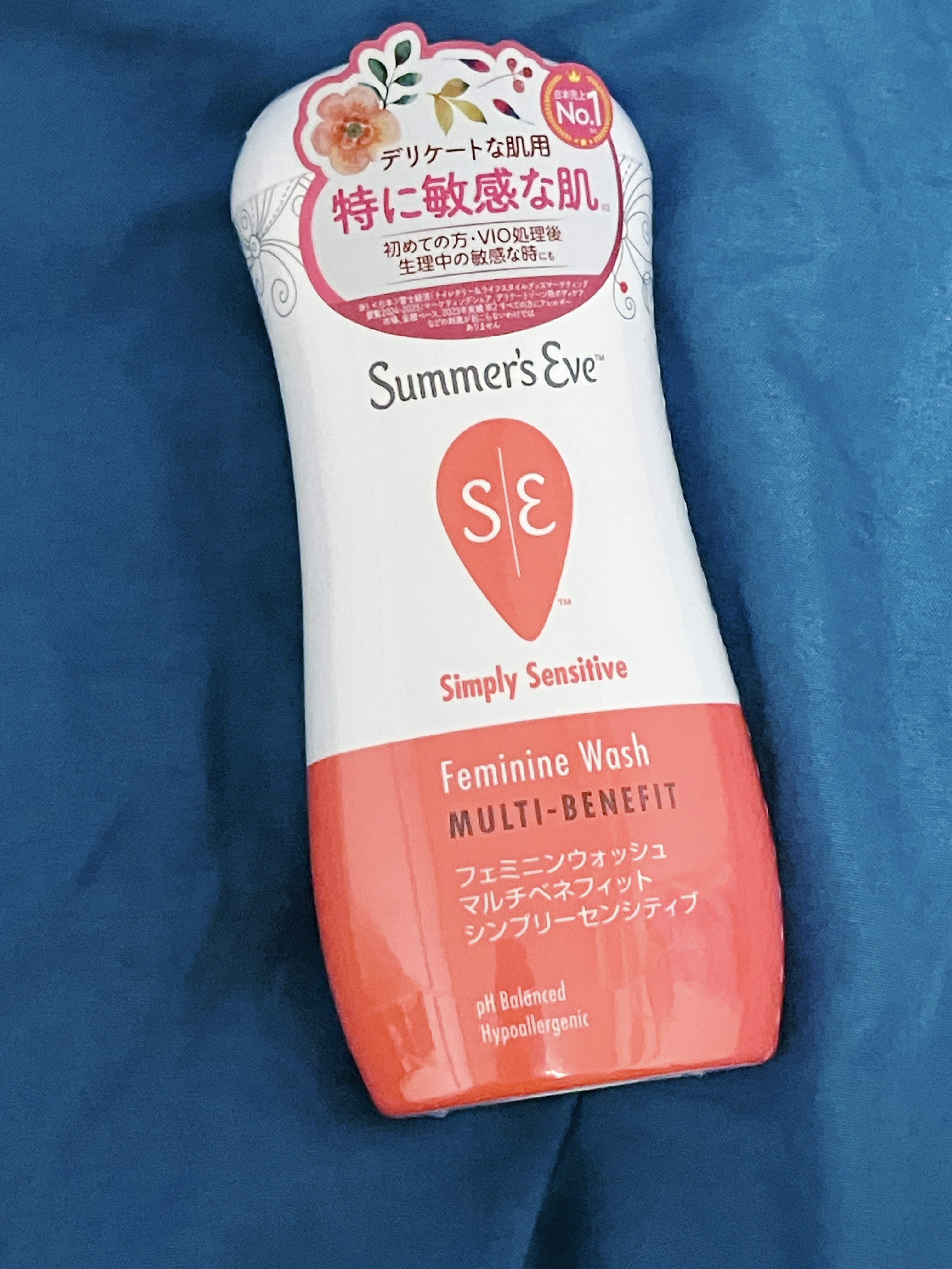Summer's Eve
フェミニンウォッシュ マルチベネフィット シンプリーセンシティブ


以前紫のものを頂いた事があるのですが、良かったので敏感肌用を購入しました！！

生理中も使えると聞いたので使用してます😊
不快感が軽減されるの