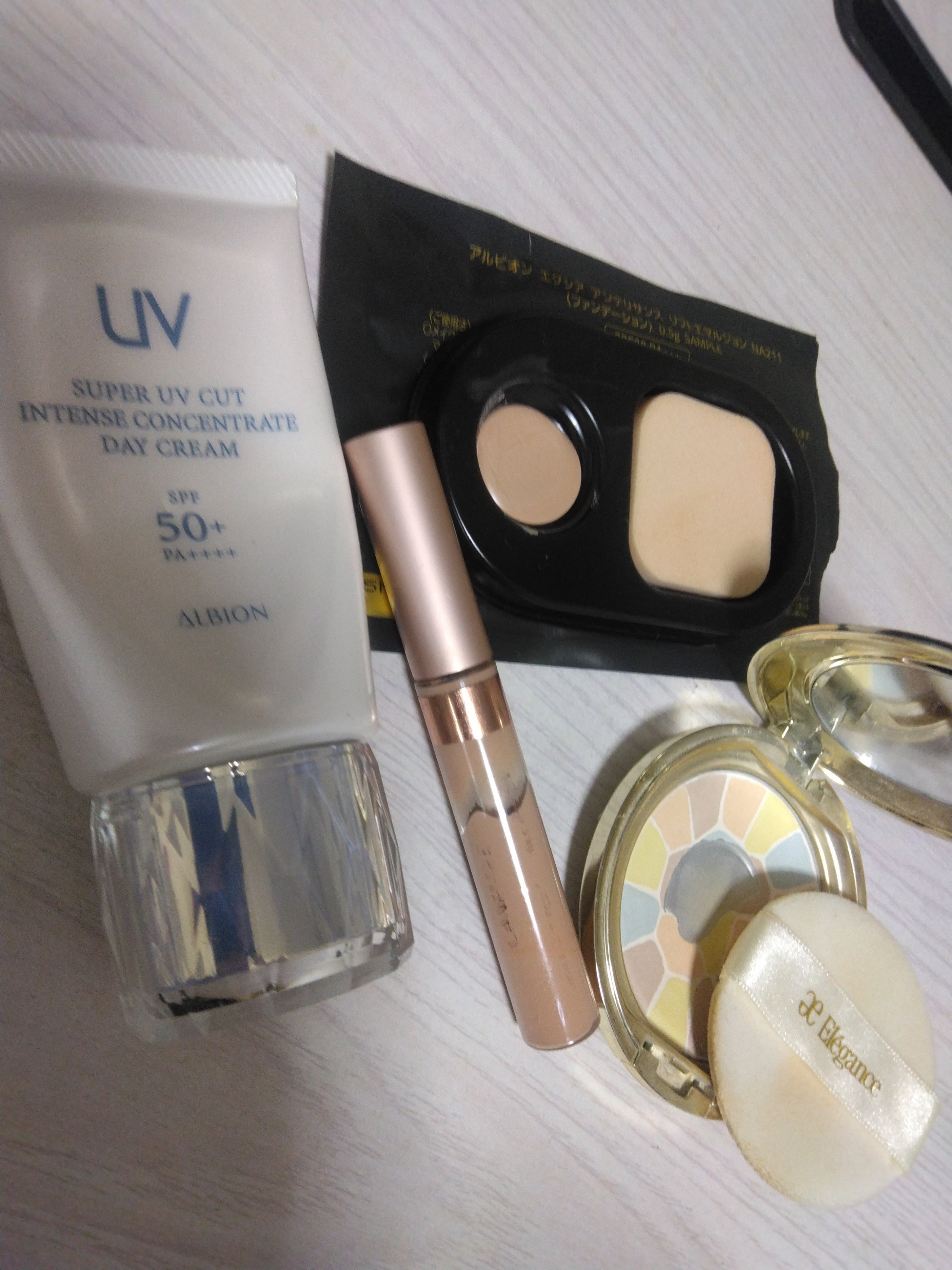 リフティング エマルジョン モイスト NA211/ALBION/クリーム・エマルジョンファンデーションを使ったクチコミ（1枚目）