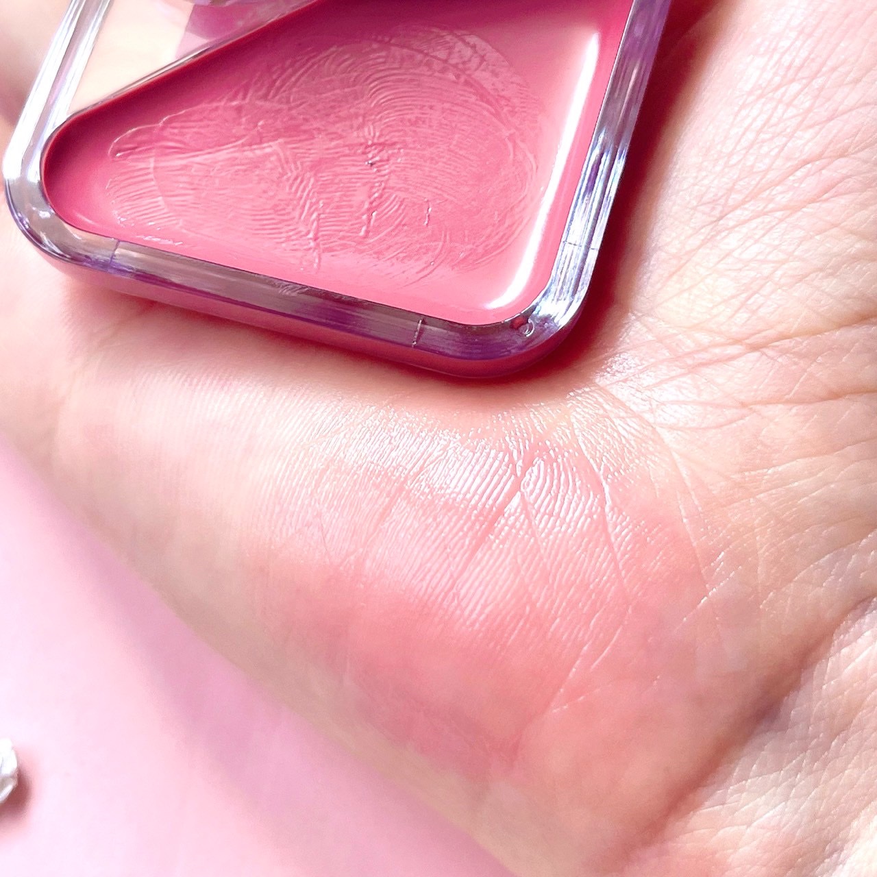 エッセンシャル リップチーク タップ/CLIO/ジェル・クリームチークを使ったクチコミ（3枚目）