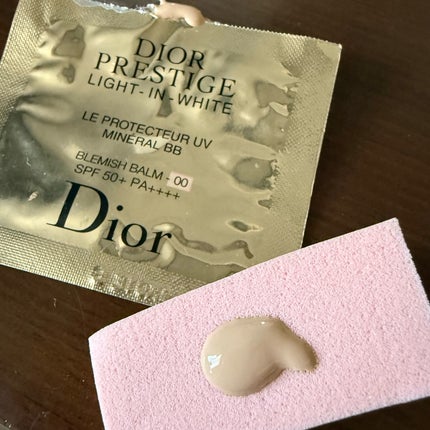Dior プレステージ ホワイト ル プロテクター UV ミネラル BBのクチコミ「Dior
プレステージ ホワイト ル プロテクター UV ミネラル BB  
00フランス.....」(2枚目)