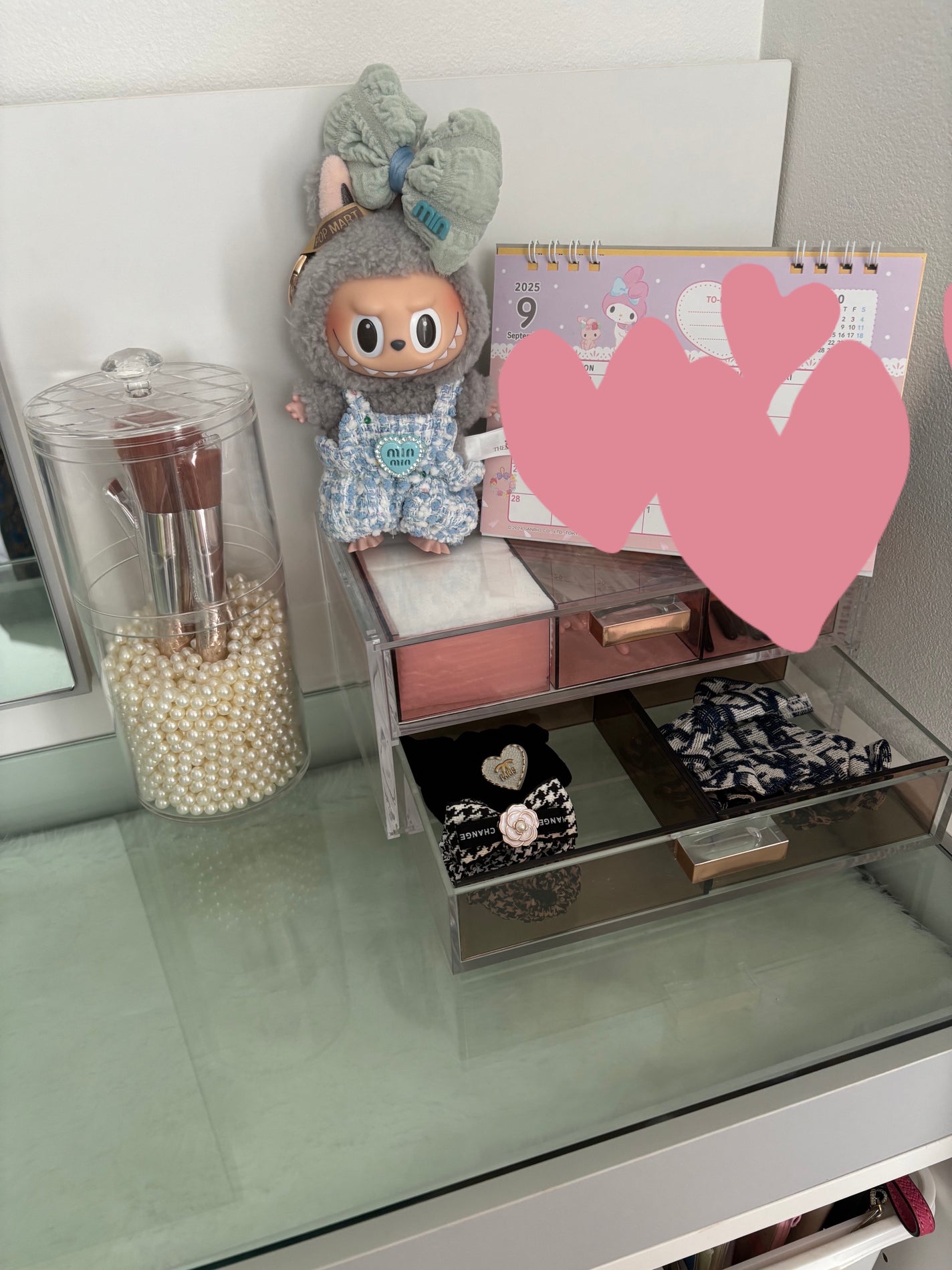 ぷぅぴぃ《紫コス部💜💗》 on LIPS 「🩷LOWYAのドレッサー🩷ずっとドレッサーが欲しかったから嬉し..」(3枚目)