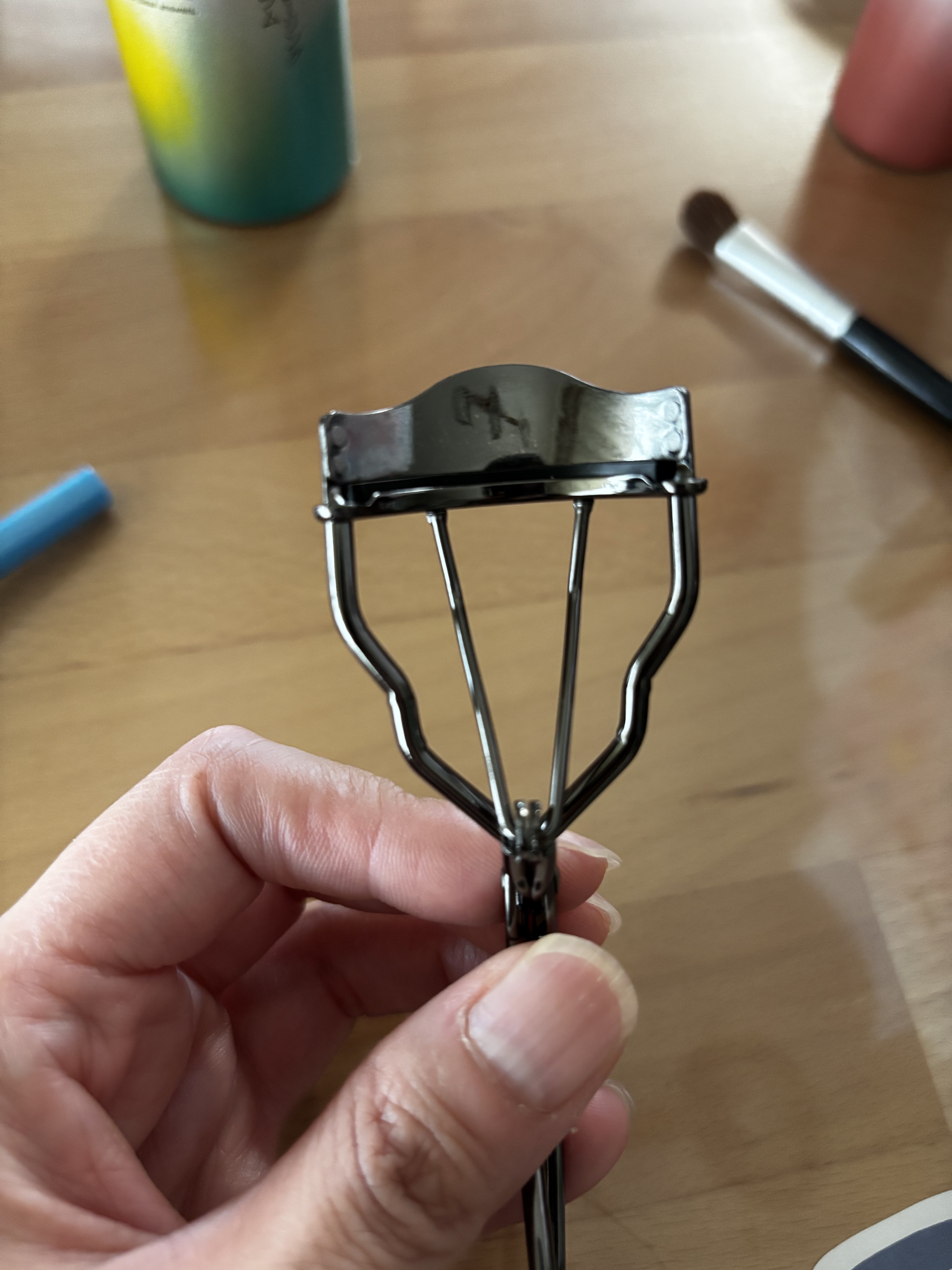 コージー プッシュ&キャッチカーラーのクチコミ「【使った商品】コージー
プッシュ&キャッチカーラー

【商品の特徴】
ひとえ・奥二重の重たいま.....」（3枚目）