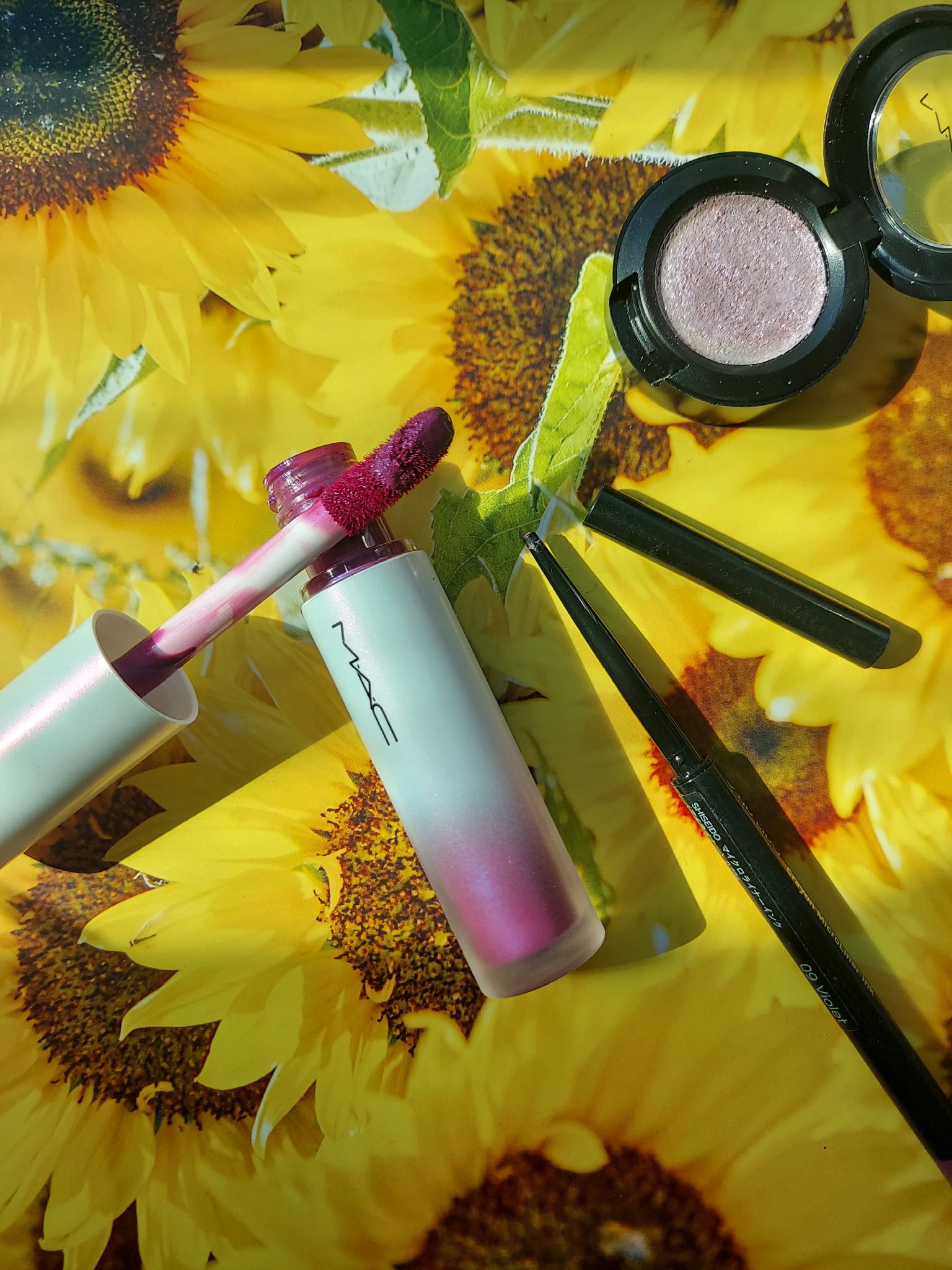 ダズルシャドウ/M・A・C/単色アイシャドウを使ったクチコミ（1枚目）