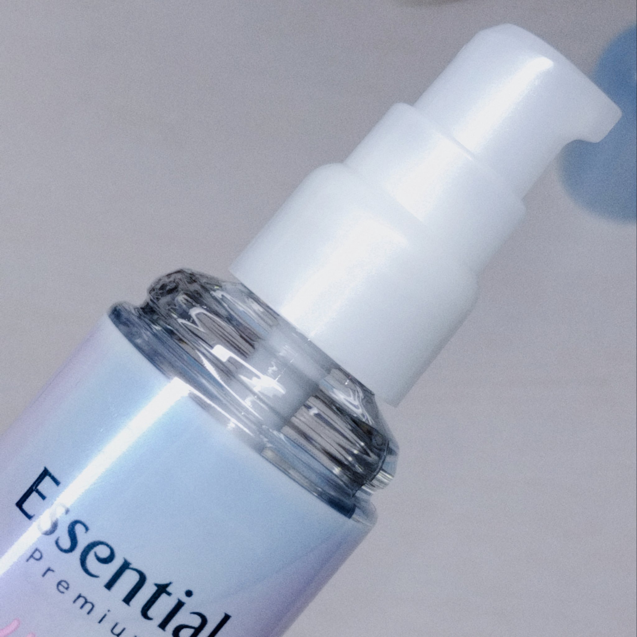 エッセンシャル プレミアム うるりキラリオイル/エッセンシャル/ヘアオイルを使ったクチコミ（3枚目）