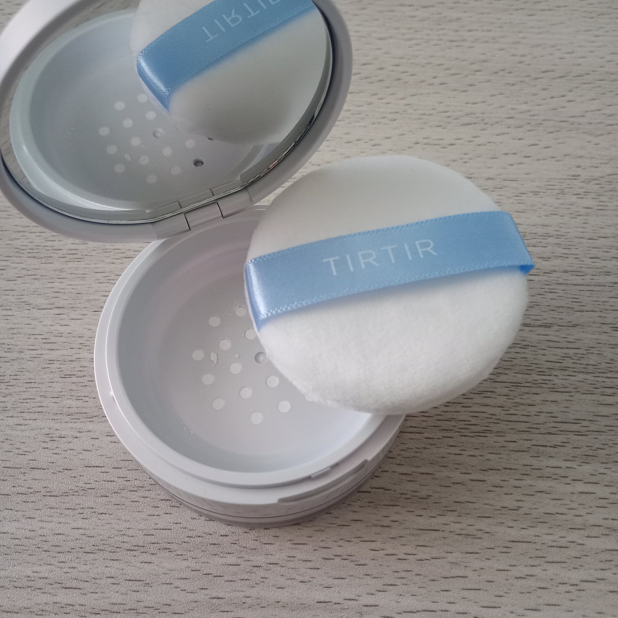 マスクフィットUVクールパウダー/TIRTIR(ティルティル)/ルースパウダーを使ったクチコミ（3枚目）