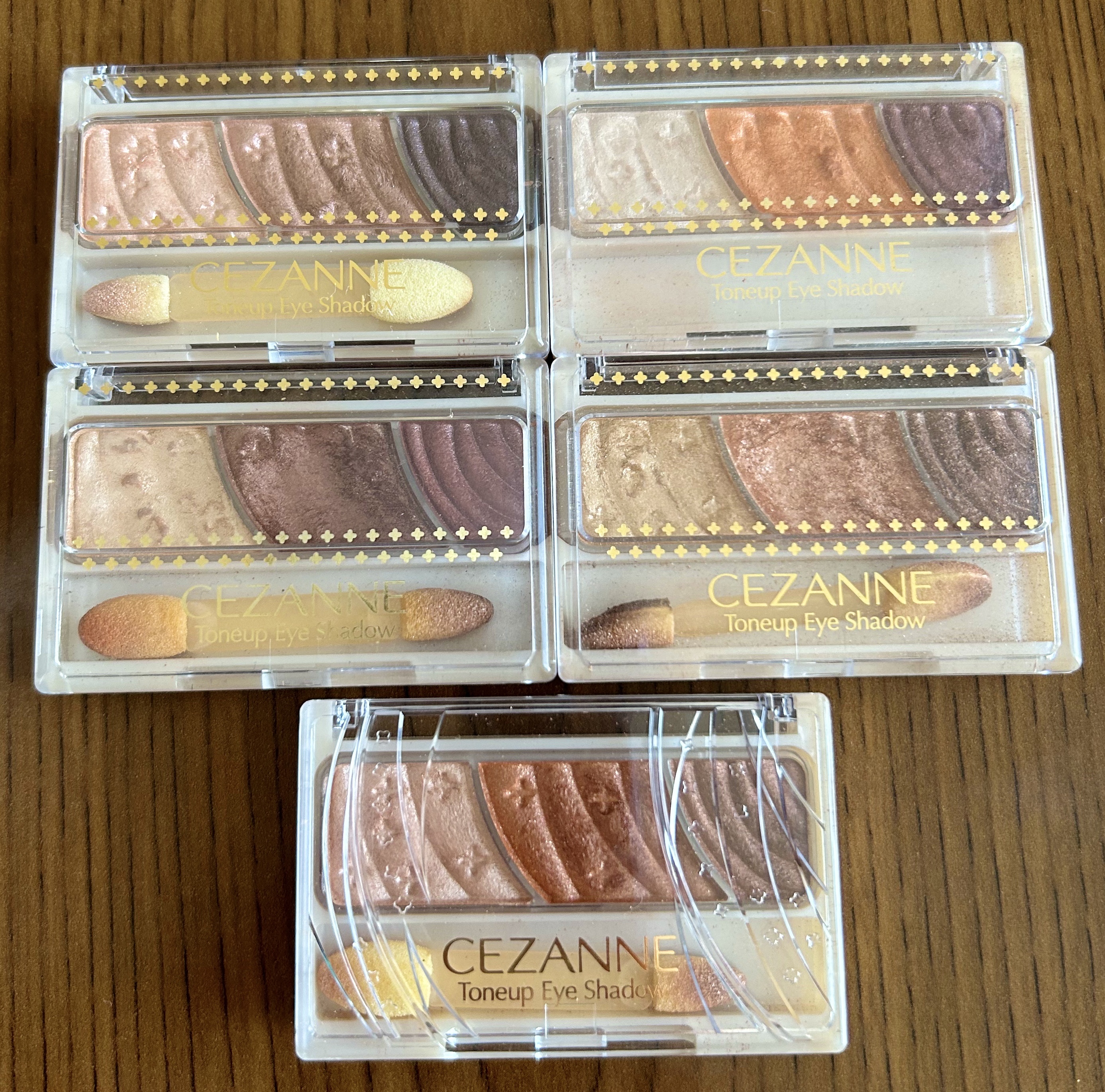 トーンアップアイシャドウ/CEZANNE/アイシャドウパレットを使ったクチコミ（1枚目）