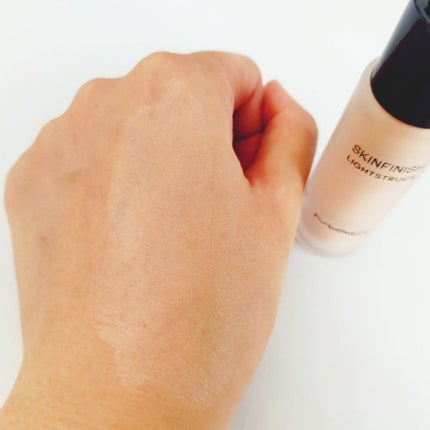 スキンフィニッシュ ライトストラック リキッド ハイライター/M・A・C/リキッドハイライトを使ったクチコミ(5枚目)