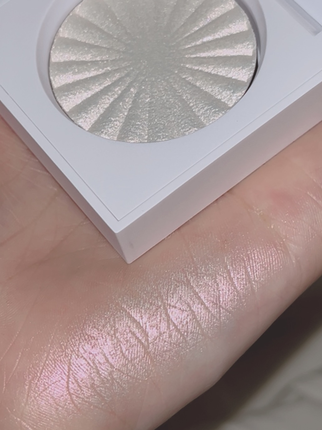 OFRA mini Highlighter/Ofra Cosmetics/パウダーハイライトを使ったクチコミ（3枚目）