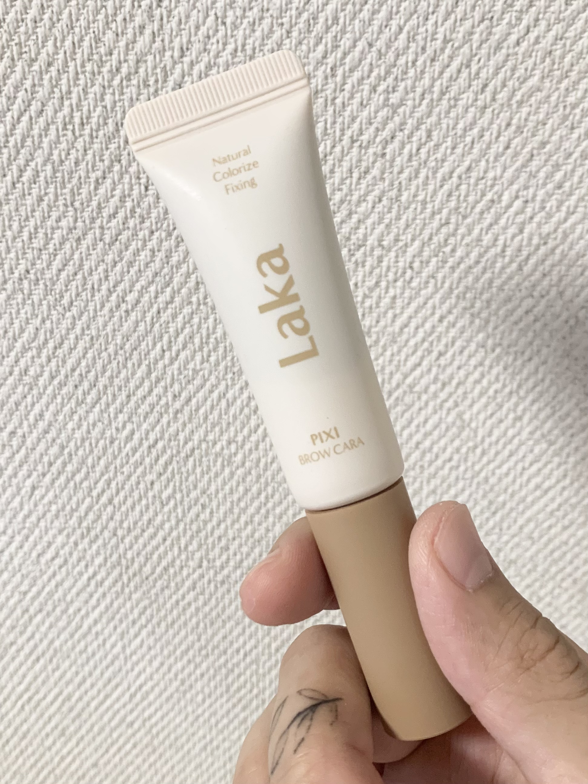 ラカ ピクシーブロウカラ/Laka/眉マスカラを使ったクチコミ（1枚目）