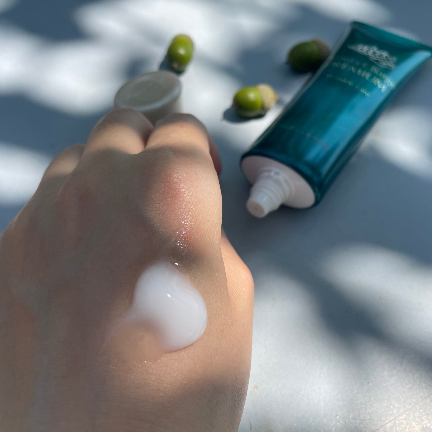 アトリックス ビューティーチャージプレミアム シワ改善 ハンドジェルクリーム 無香料/アトリックス/ハンドクリームを使ったクチコミ(3枚目)